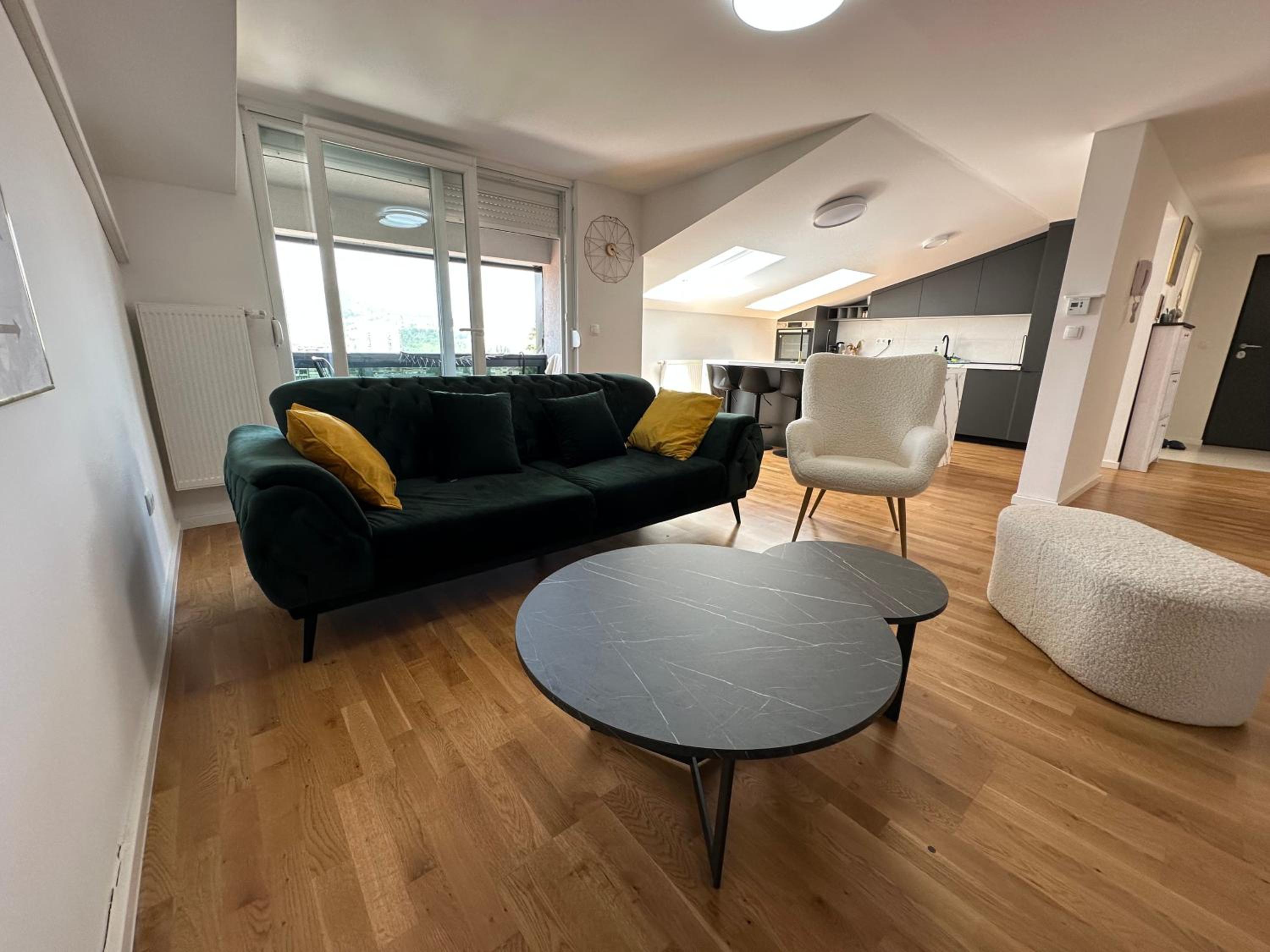 Apartment By Expert Lejna