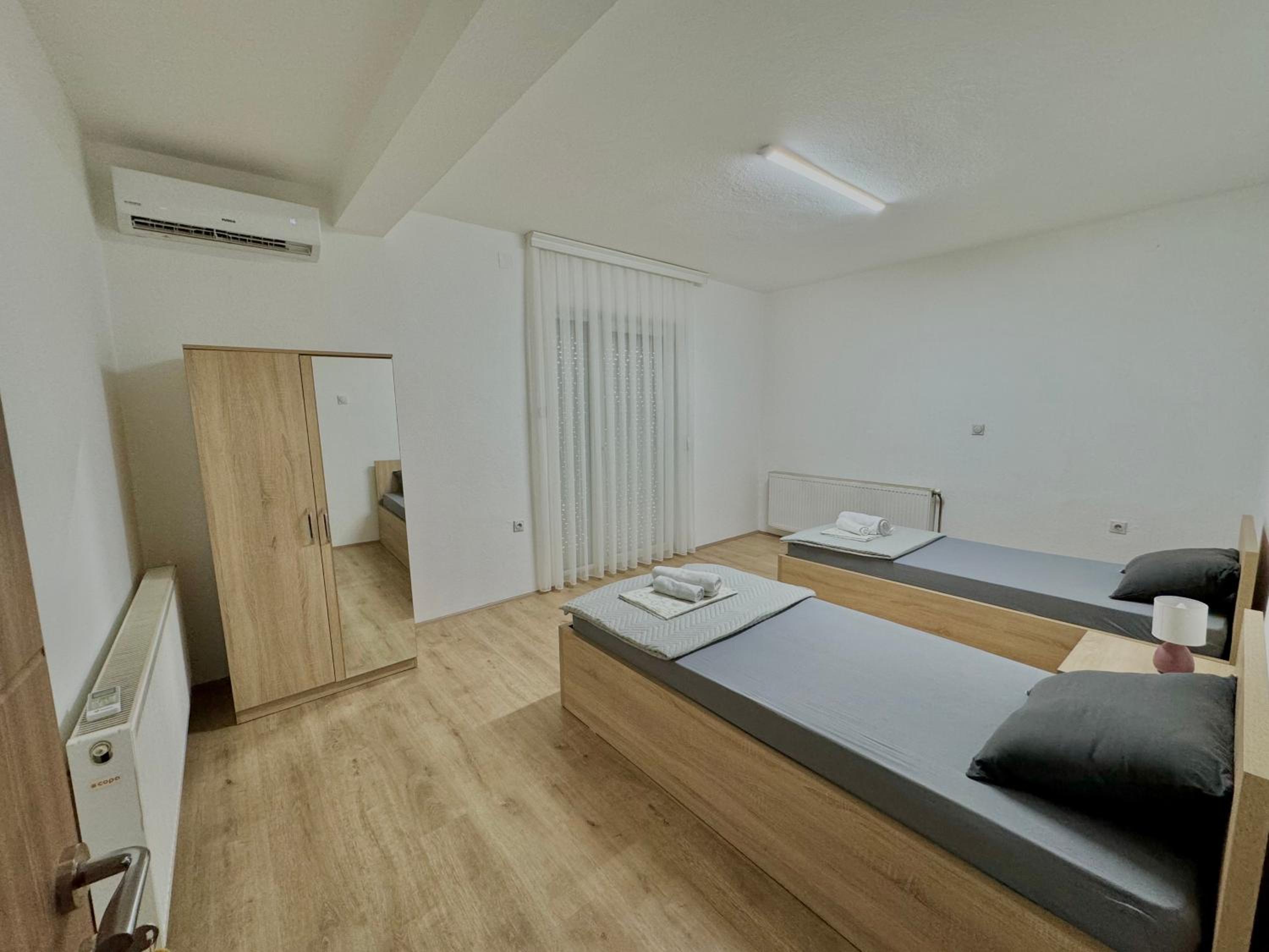 Rooms LikeHome