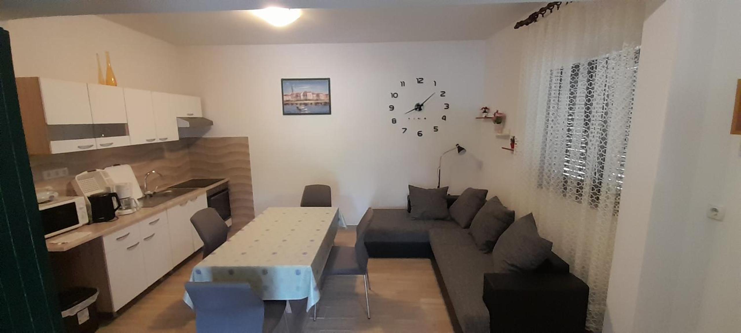 Apartmani Ivan & Mirjana 2 view 2