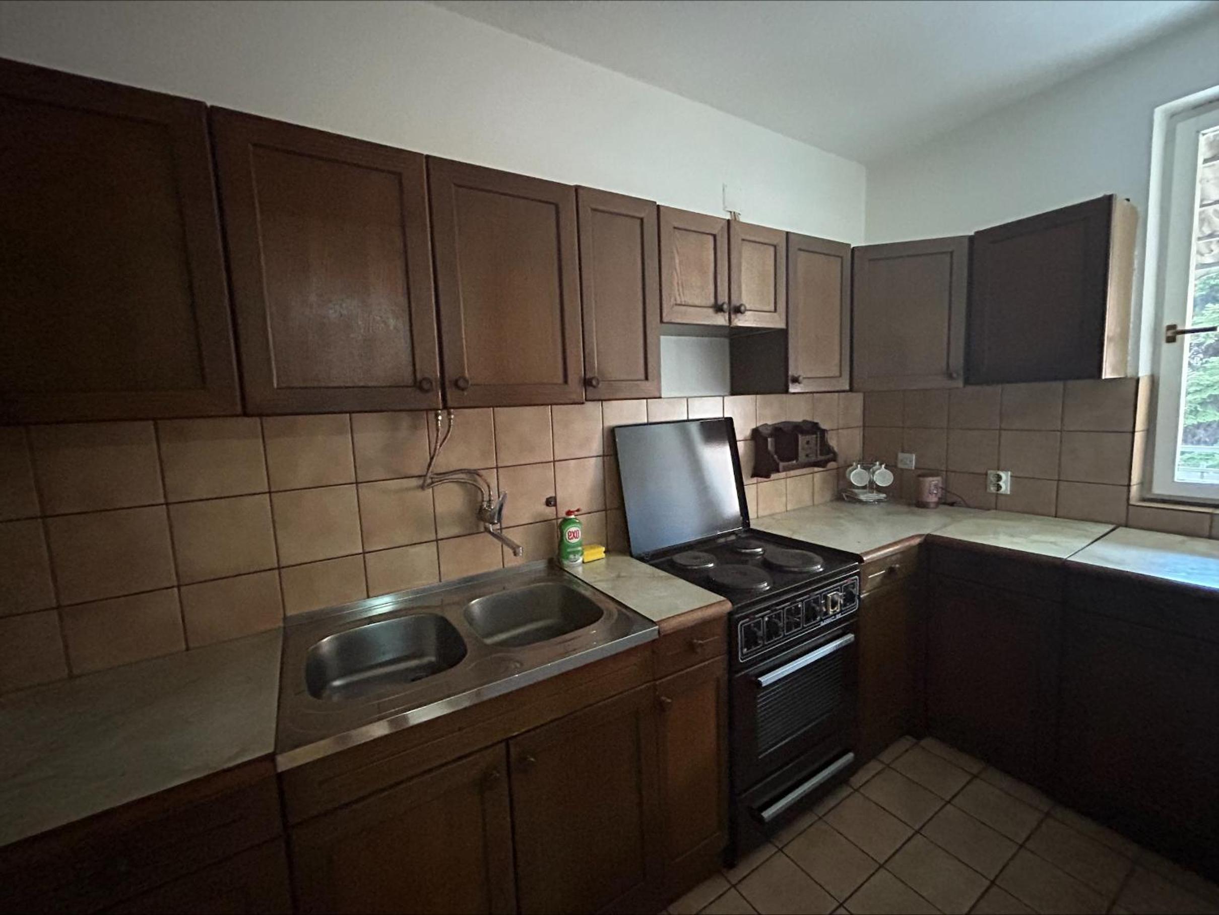L's Apartment