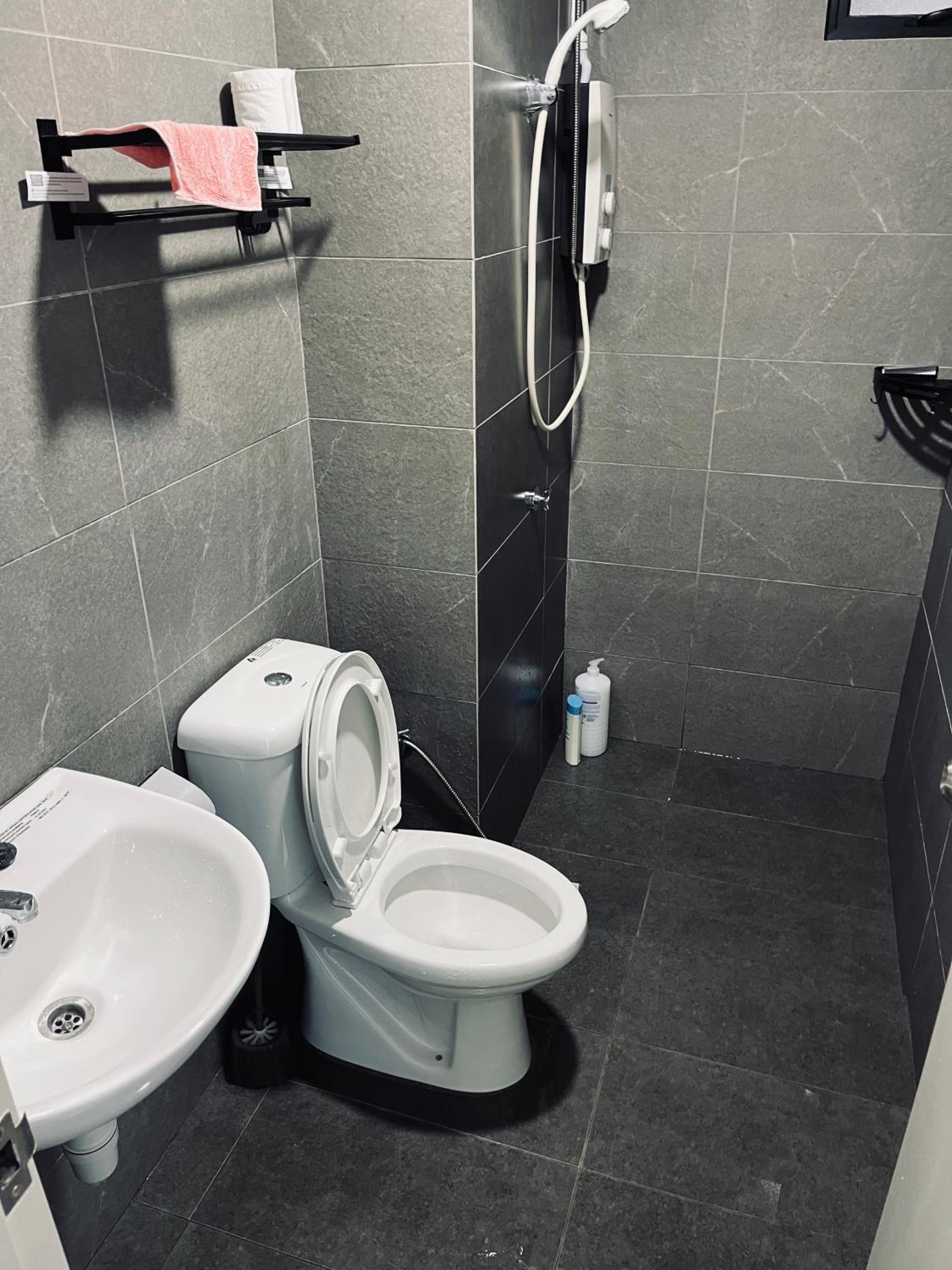 Majestic maxim 3BR luxury family house MRT kuala lumpur