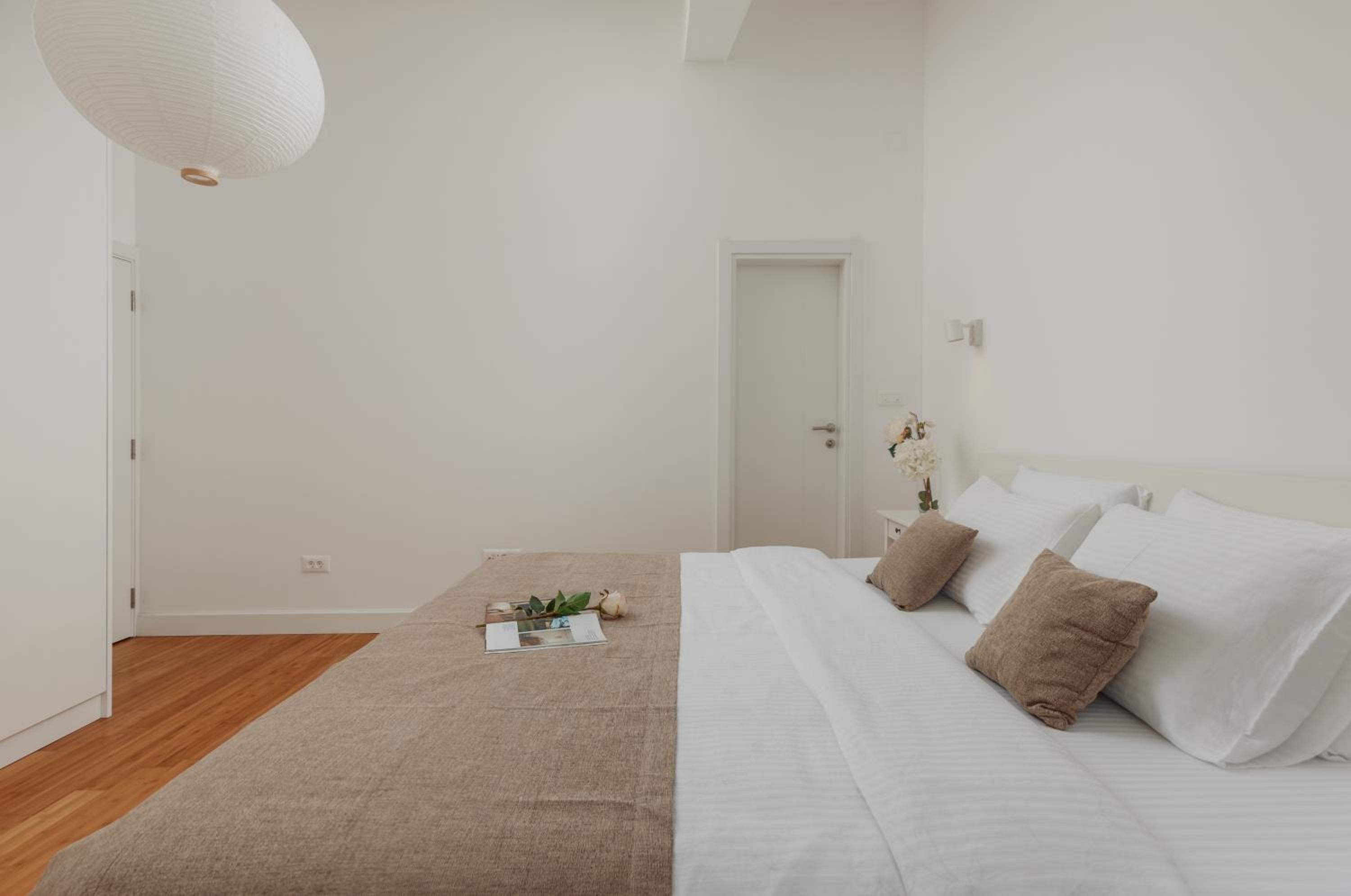 Mosaic Penthouse Condo with Sea View photo 4