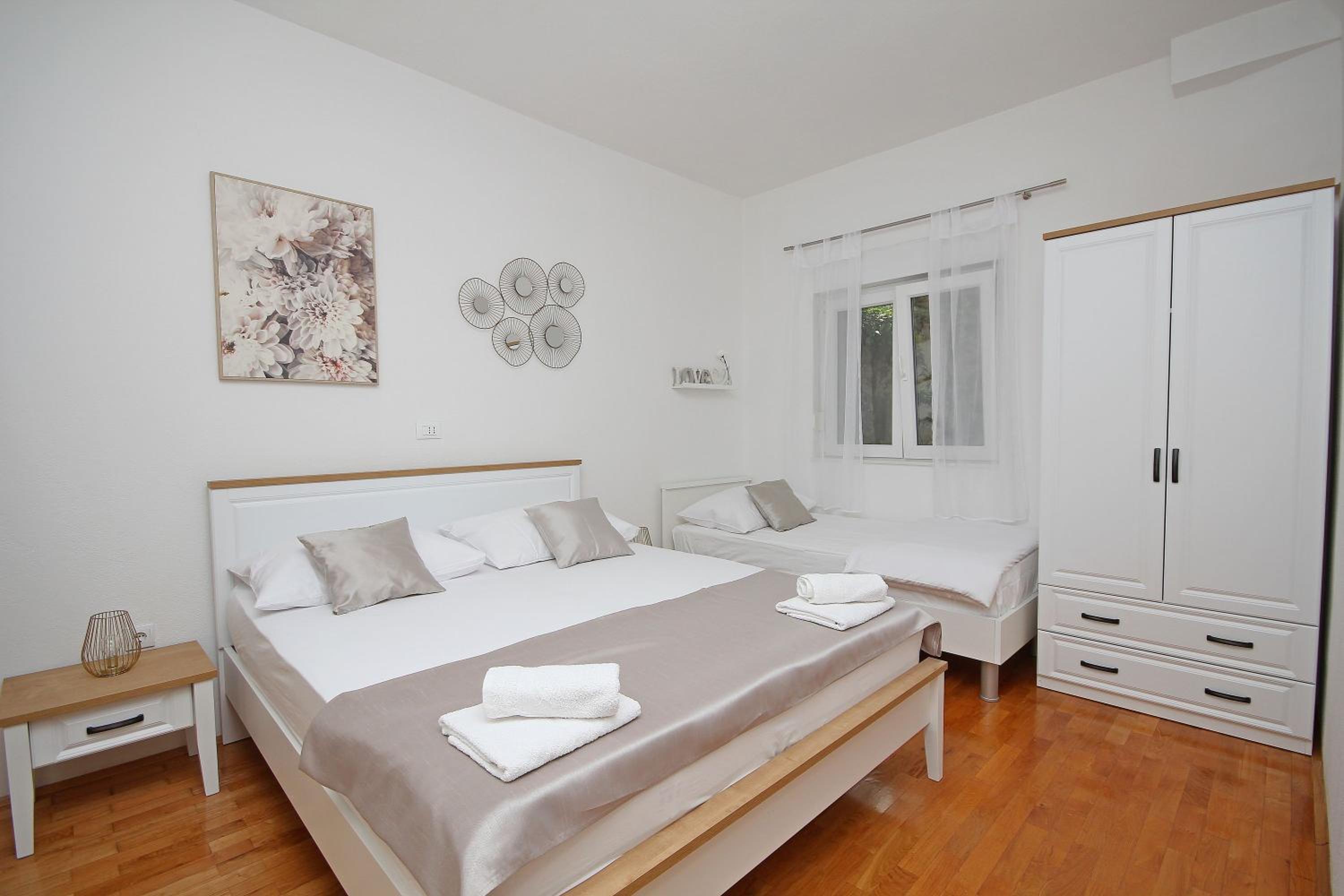 Apartmani Šulenta view 3