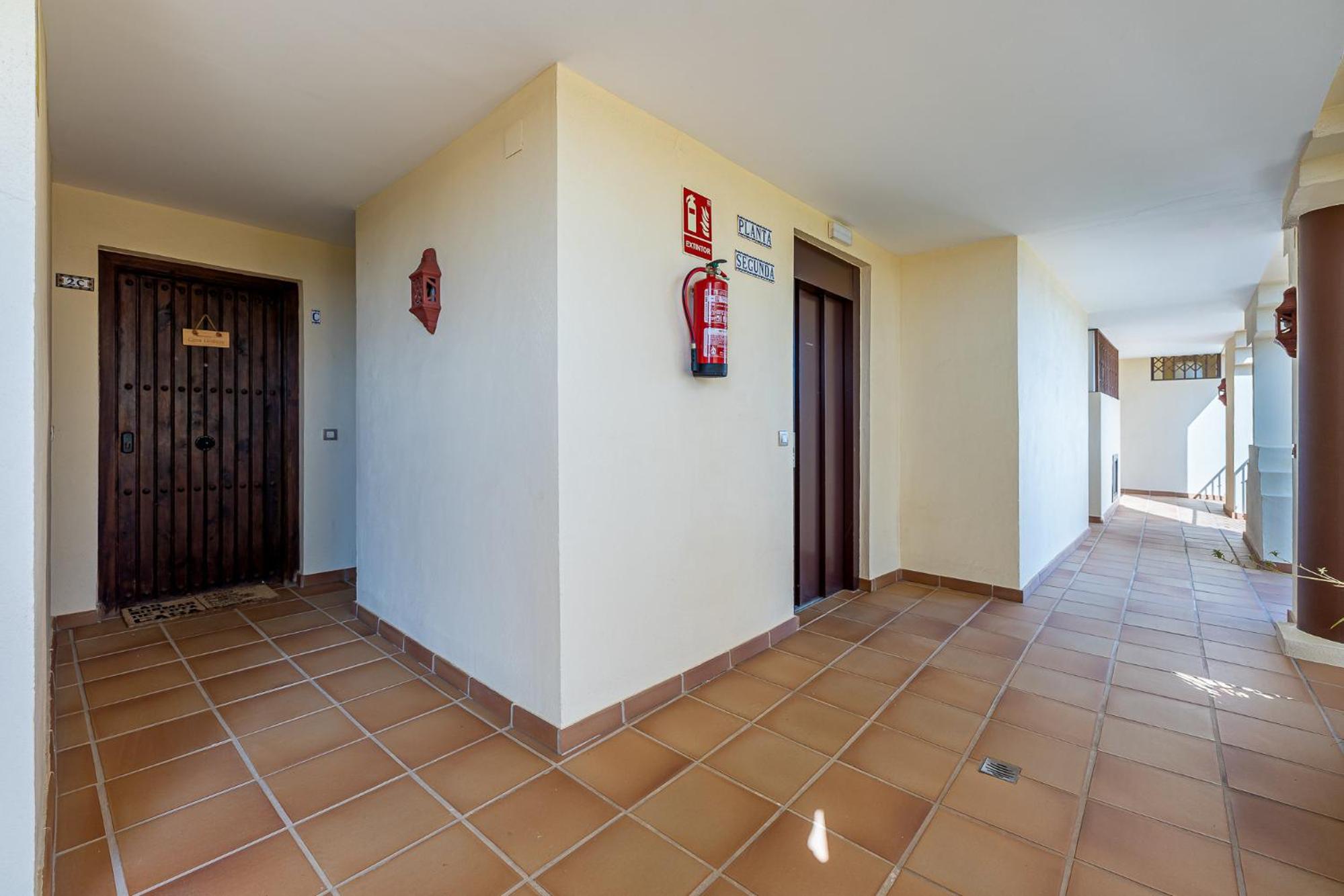 Stunning Golf View Apt, Miraflores Golf