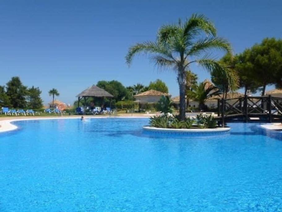 Apartment with Sea Views! Duquesa Suites Golf & Gardens view 2