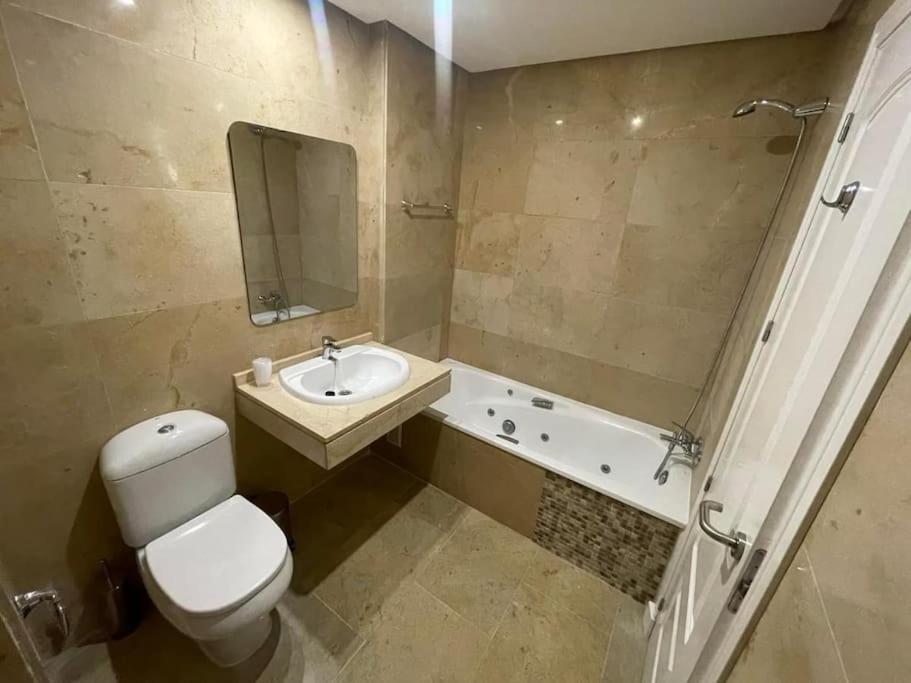 Apartment with Sea Views! Duquesa Suites Golf & Gardens view 5