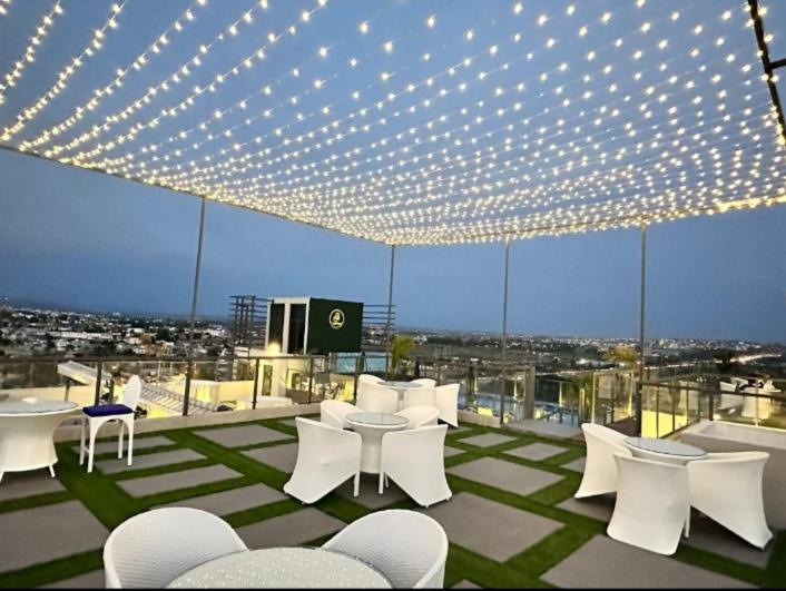Luxurious Furnished Apartments Available For Rent