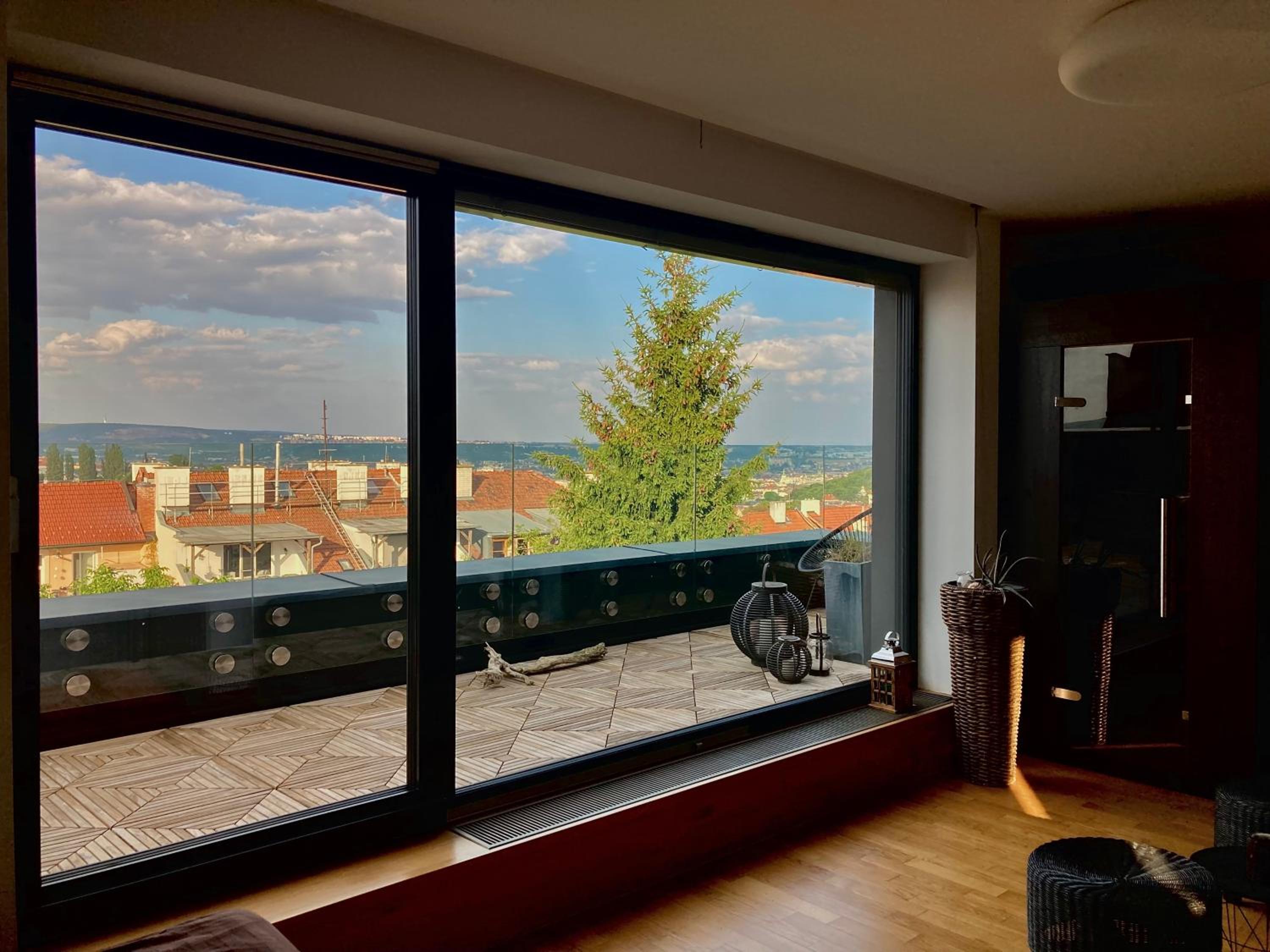 Apartmán se saunou a terasou s výhledem na Brno