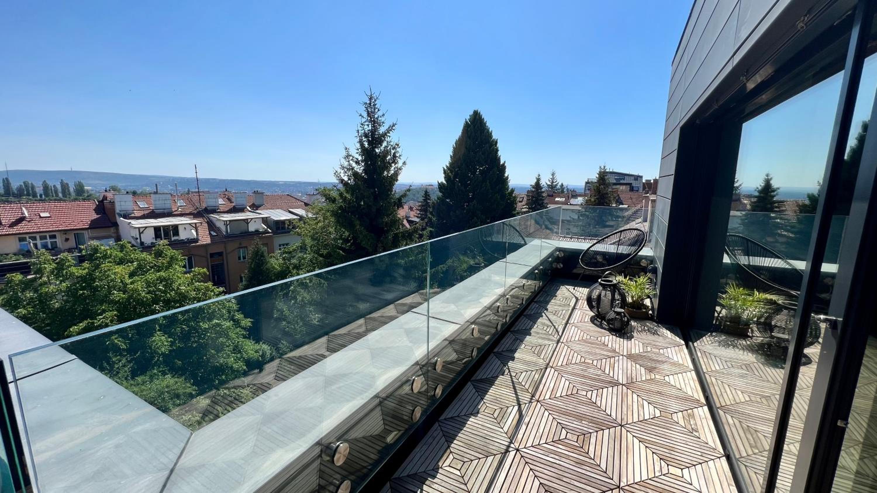 Apartmán se saunou a terasou s výhledem na Brno