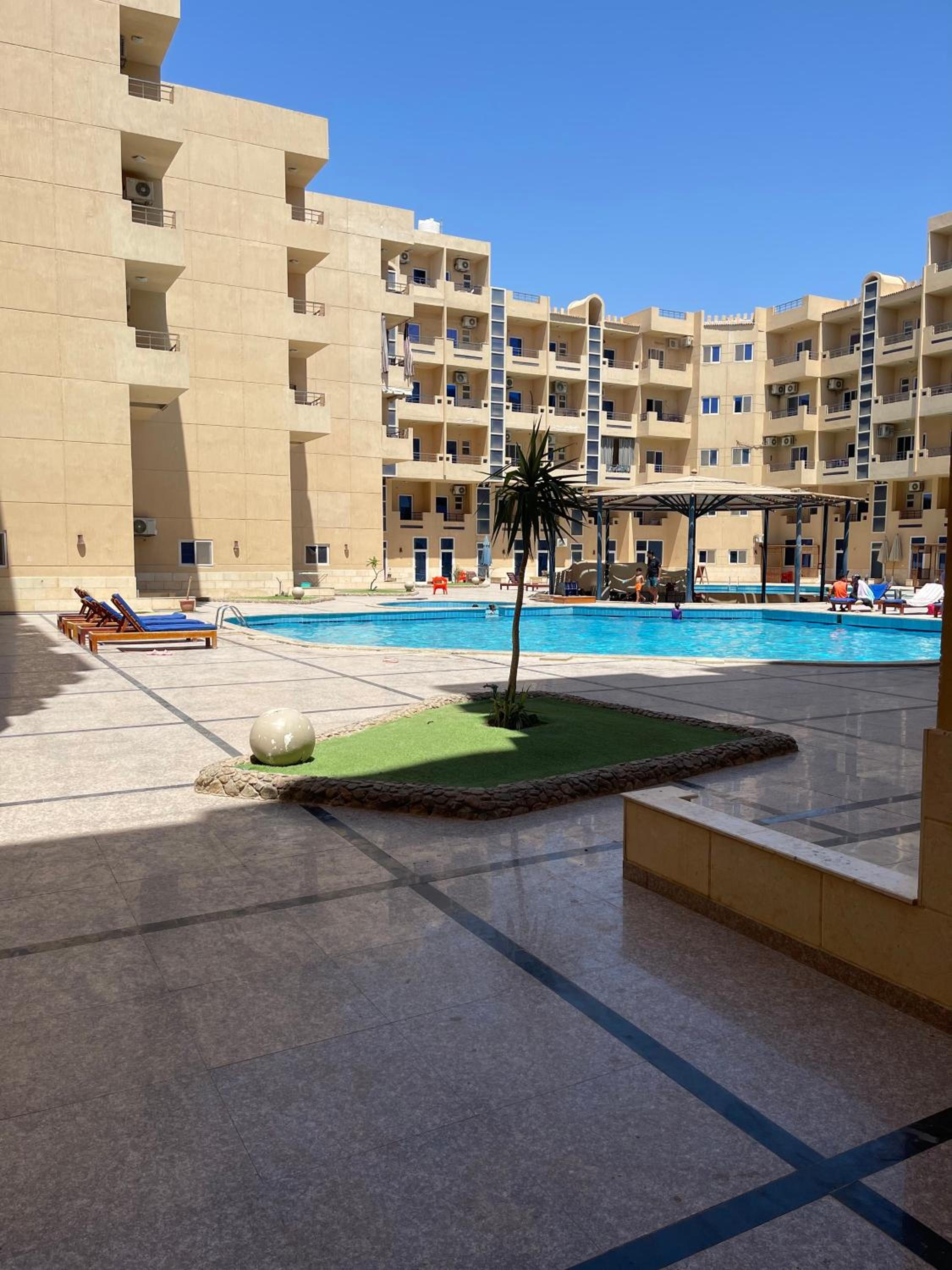 Wavesong Whispers flat where you can enjoy seaview with the best price and enjoy speedy wifi