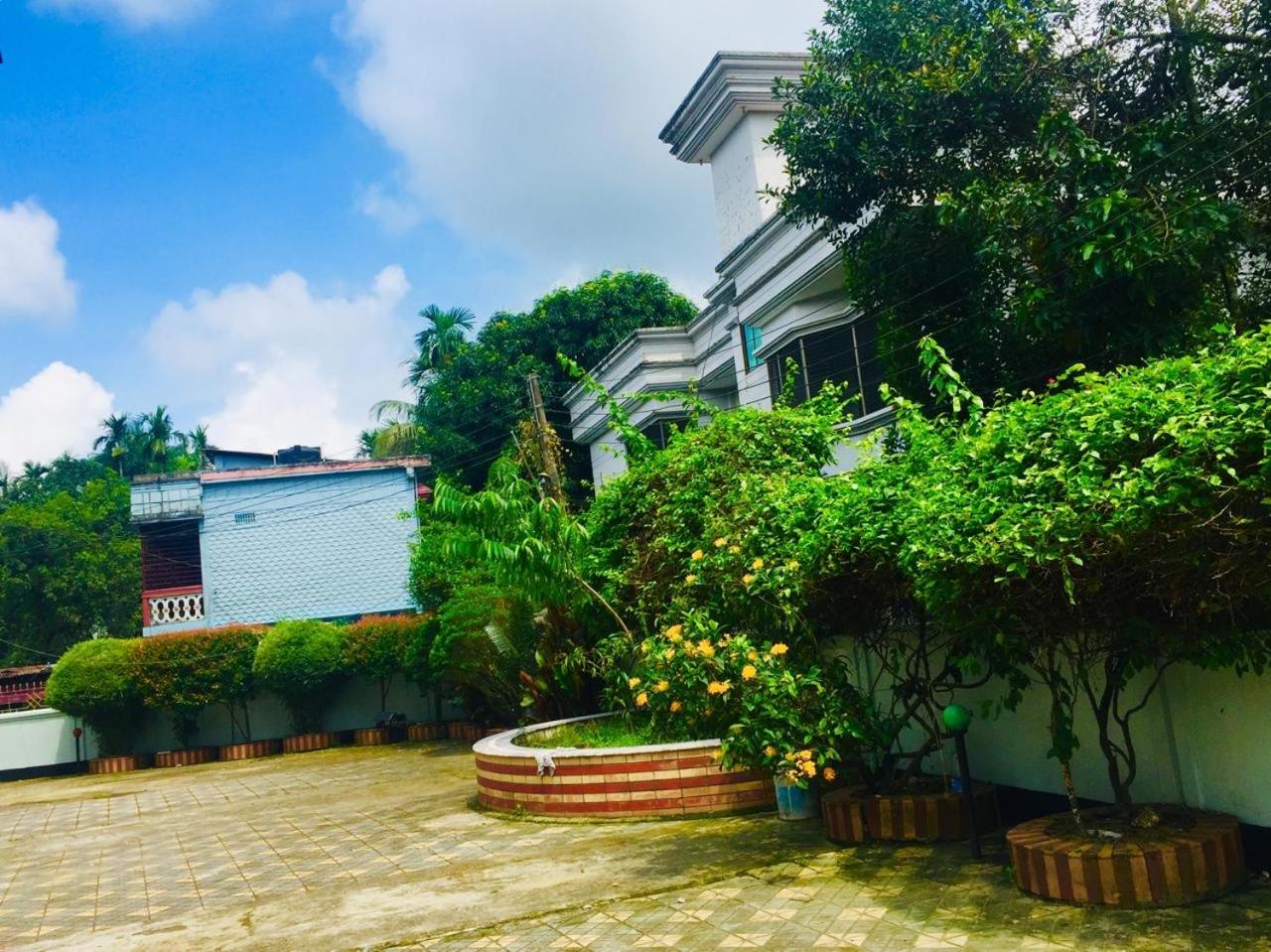 Subhani Aysha Palace Luxury Apartment Sylhet