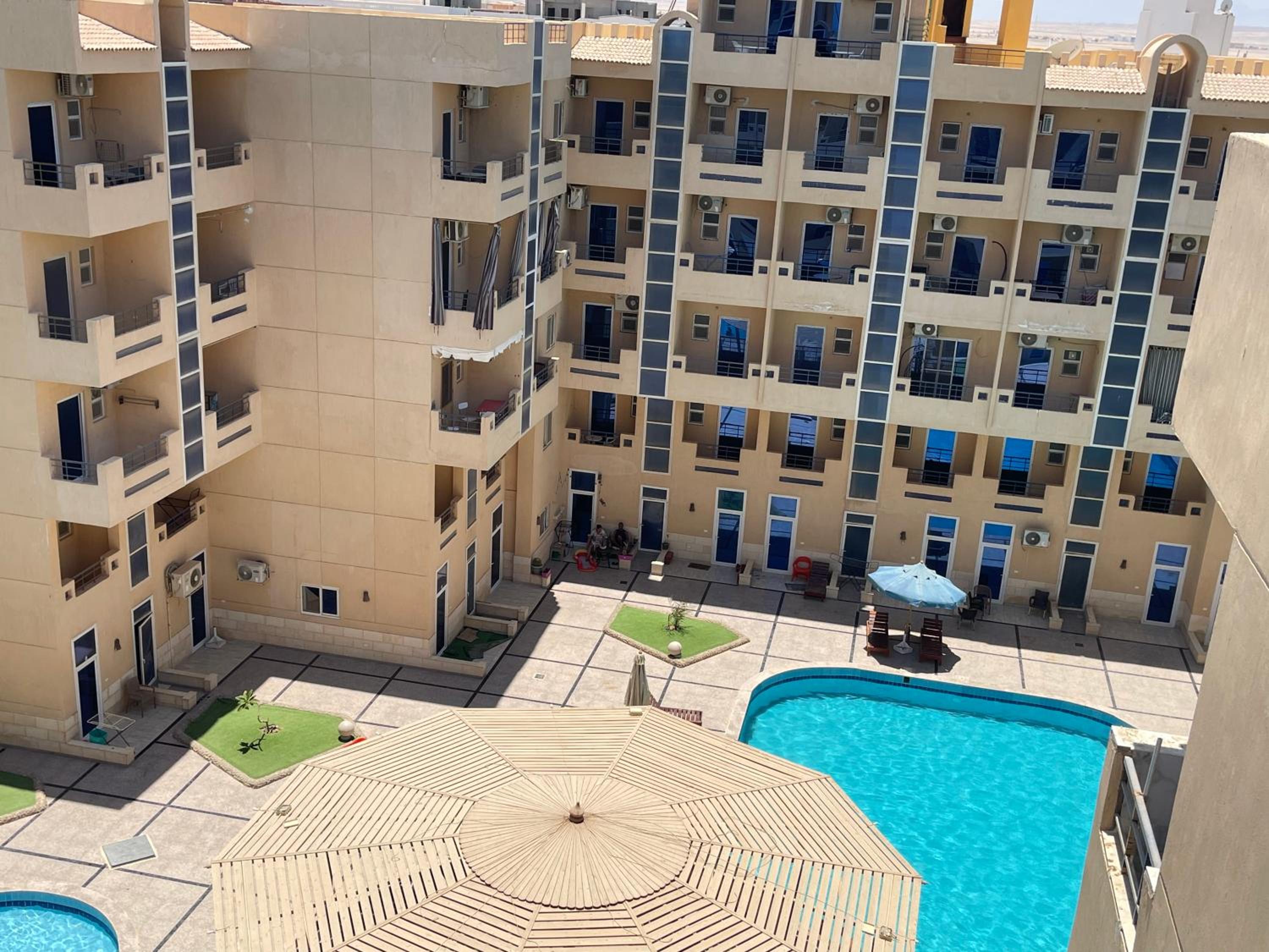 Wavesong Whispers flat where you can enjoy seaview with the best price and enjoy speedy wifi