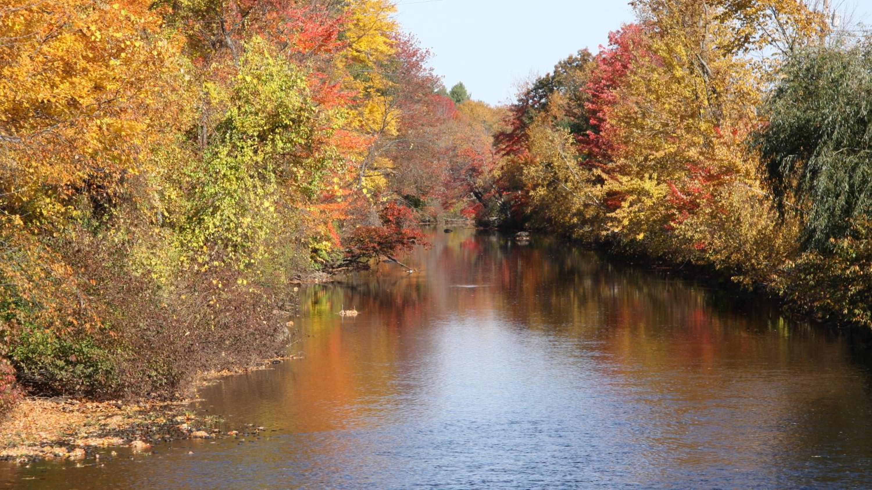 Riverhouse by Weekender formerly Jack Daniels Inn
