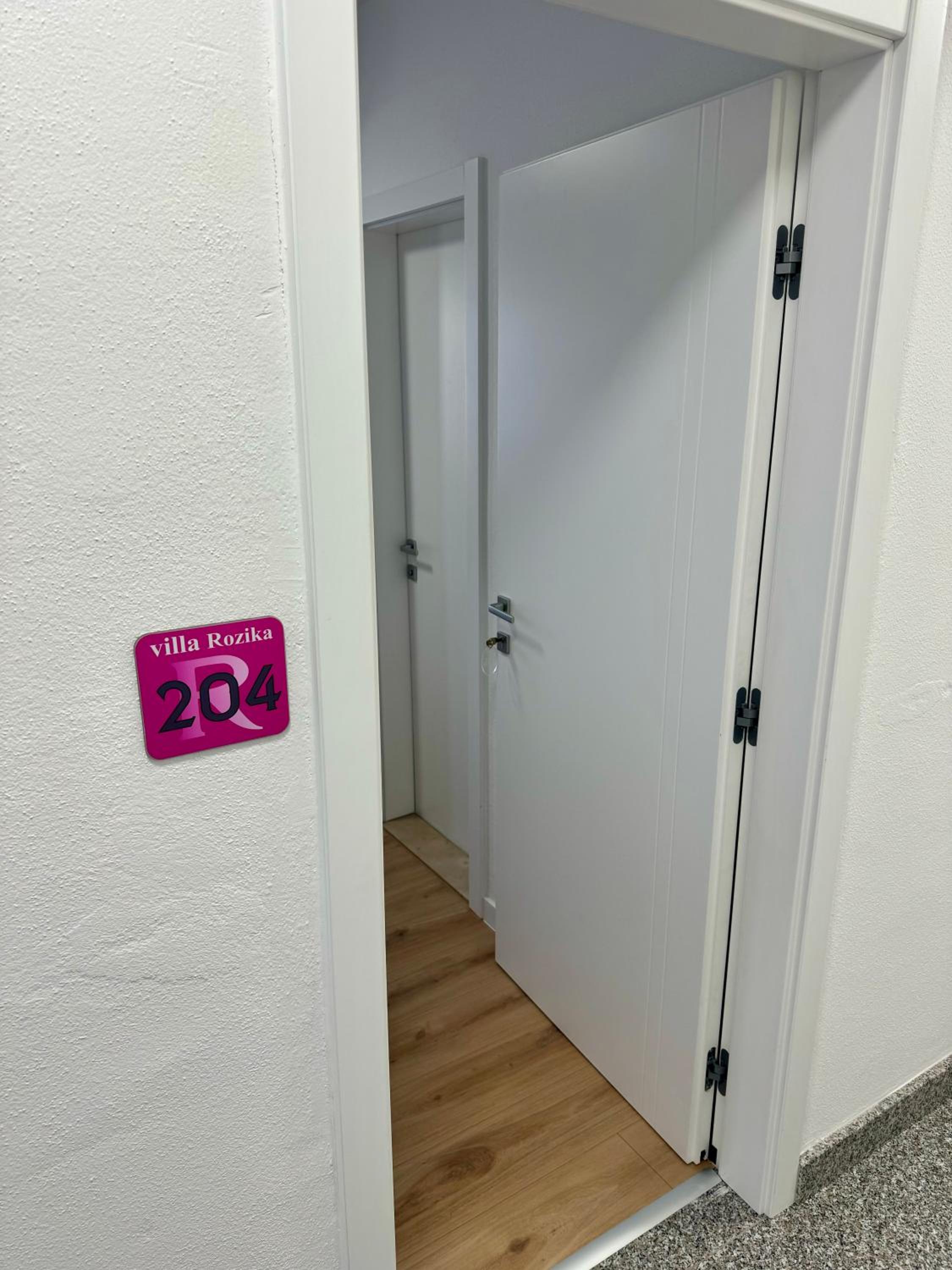 Photo 32