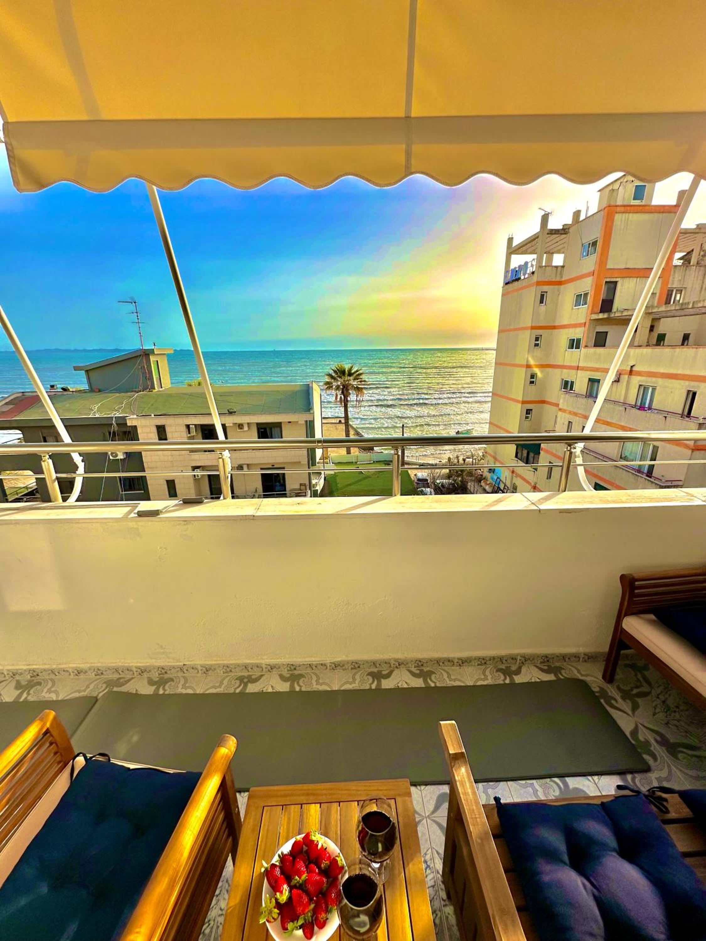 ALLO Apartment Between Beach and Town