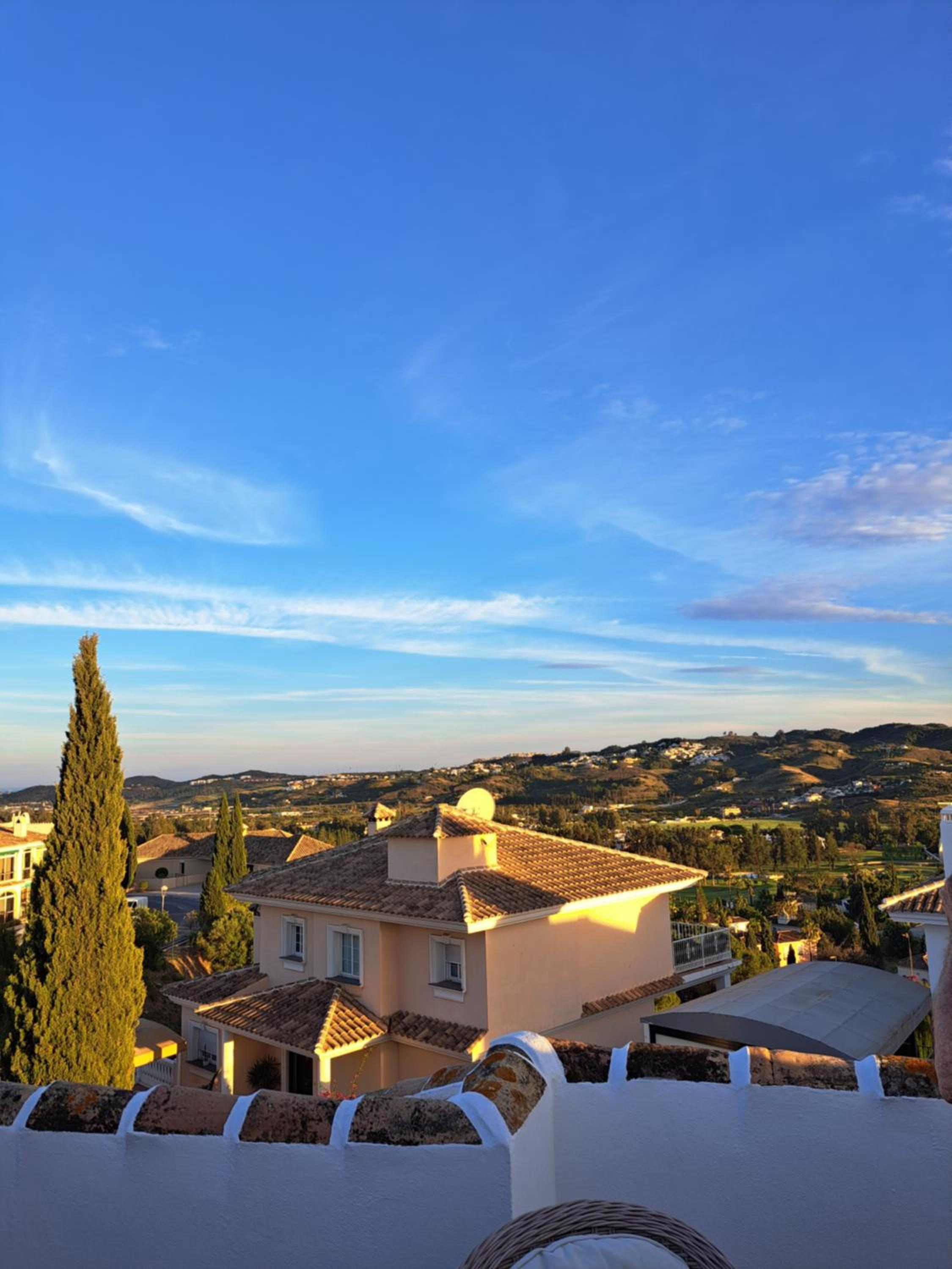 Andalusialaistyyppinen, 3 makuuhuoneen asunto Casa Zarina, Puebla Aida, Mijas
