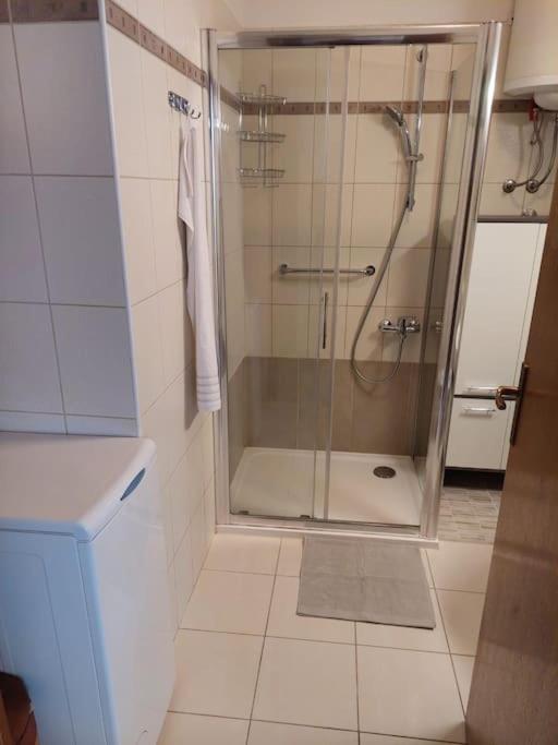 Apartment Riposo with FREE parking - near the beach