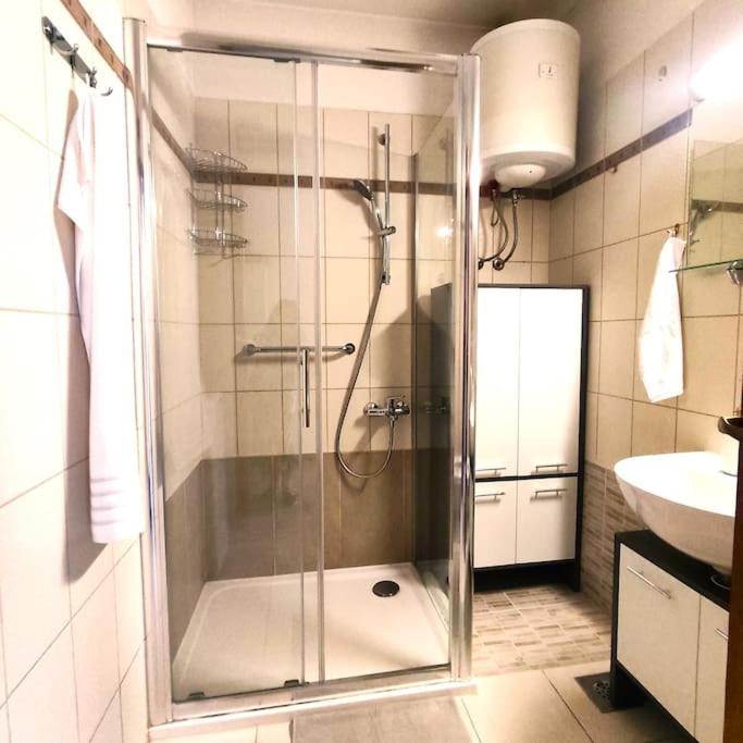Apartment Riposo with FREE parking - near the beach