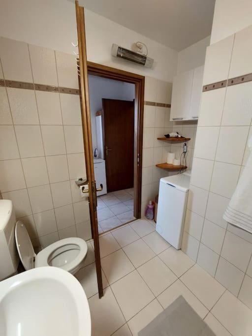 Apartment Riposo with FREE parking - near the beach