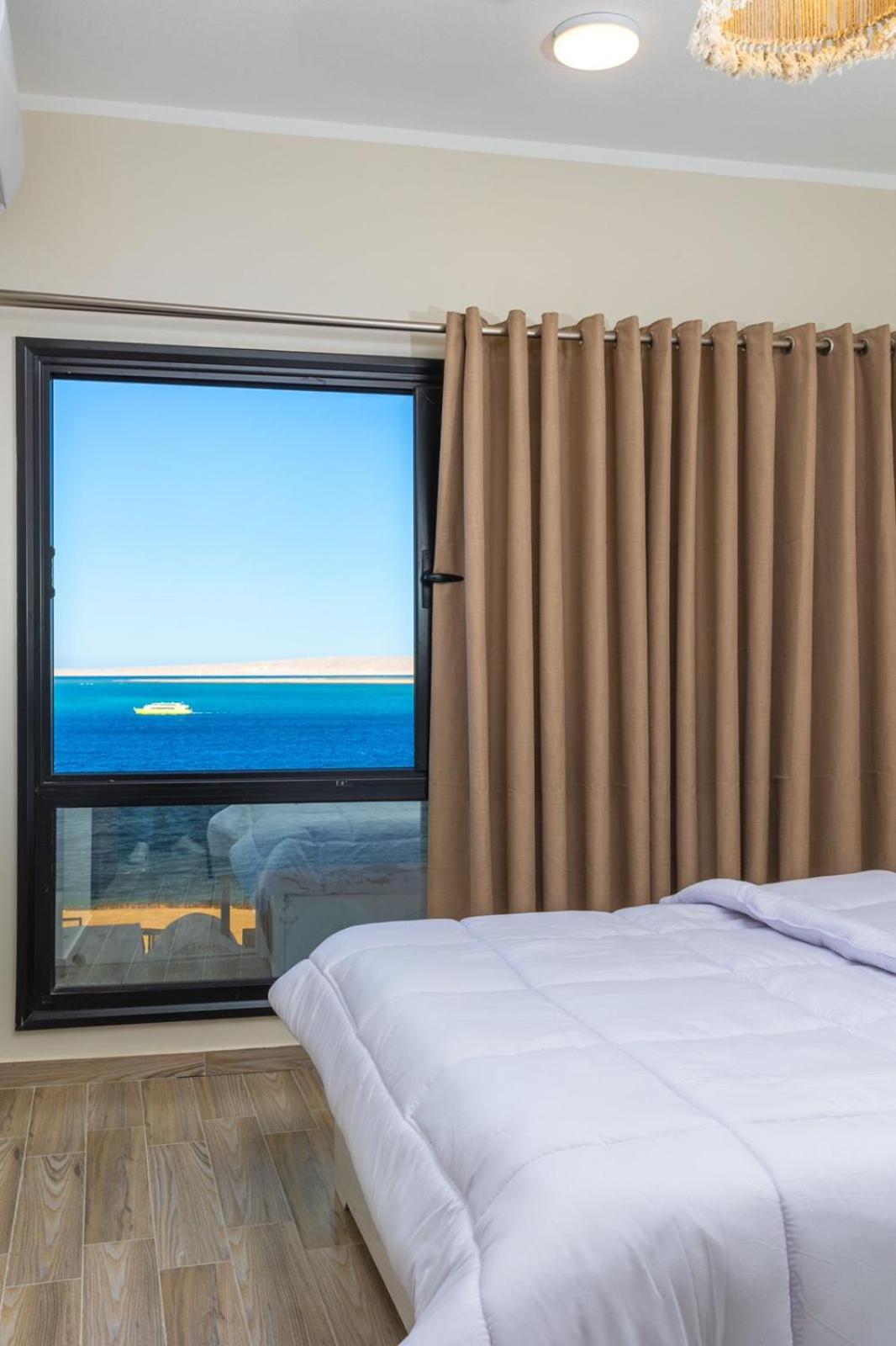 BLUE ViEW SUiTES