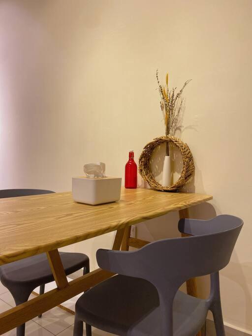 04# Minimalist Muji Inspired at Mount Austin, JB