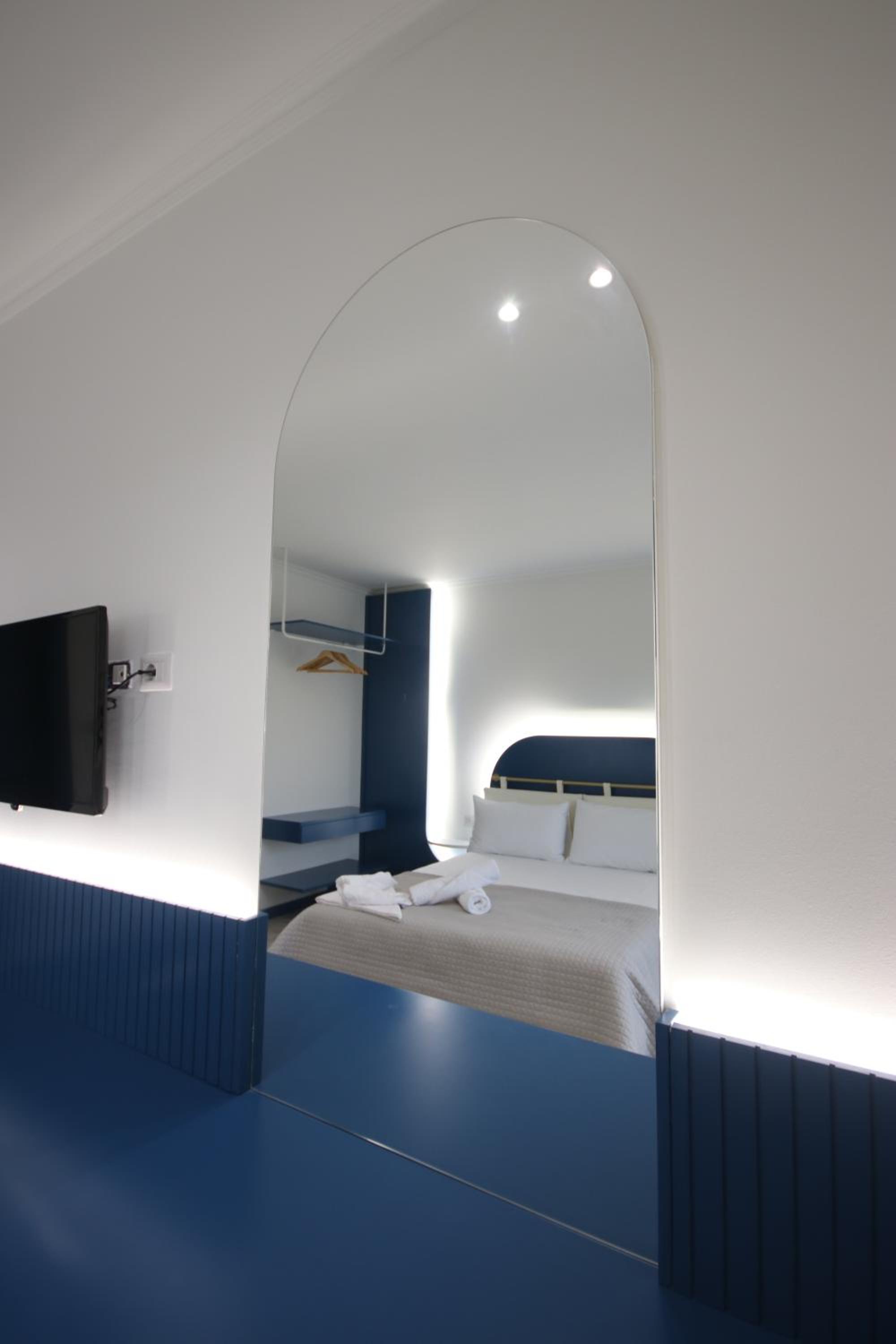 Bay View Hotel