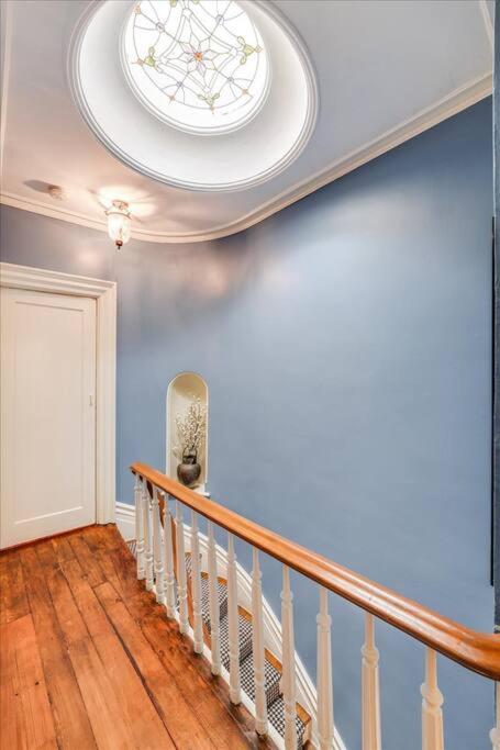Artist Residence 3 Bedroom Brownstone