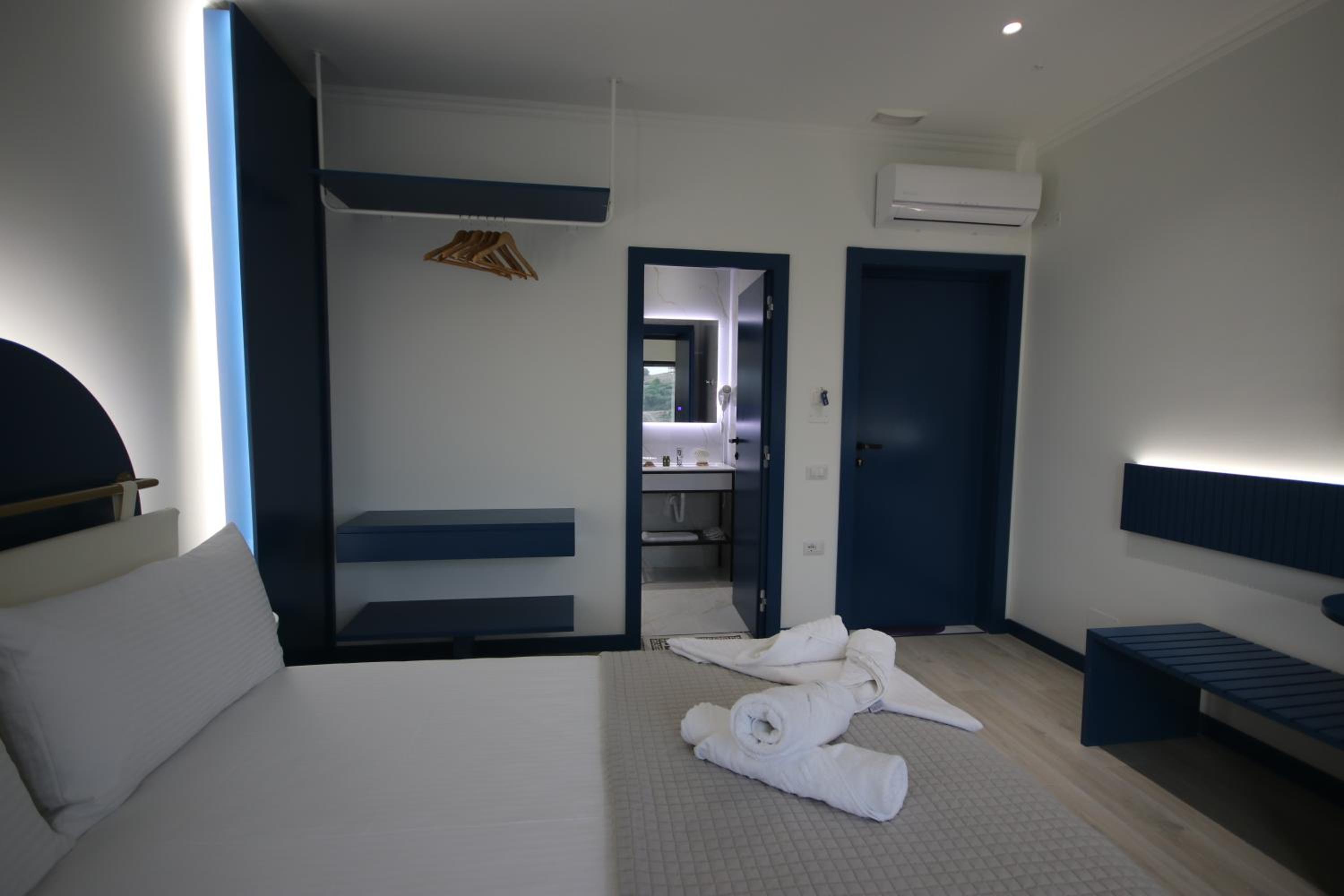 Bay View Hotel