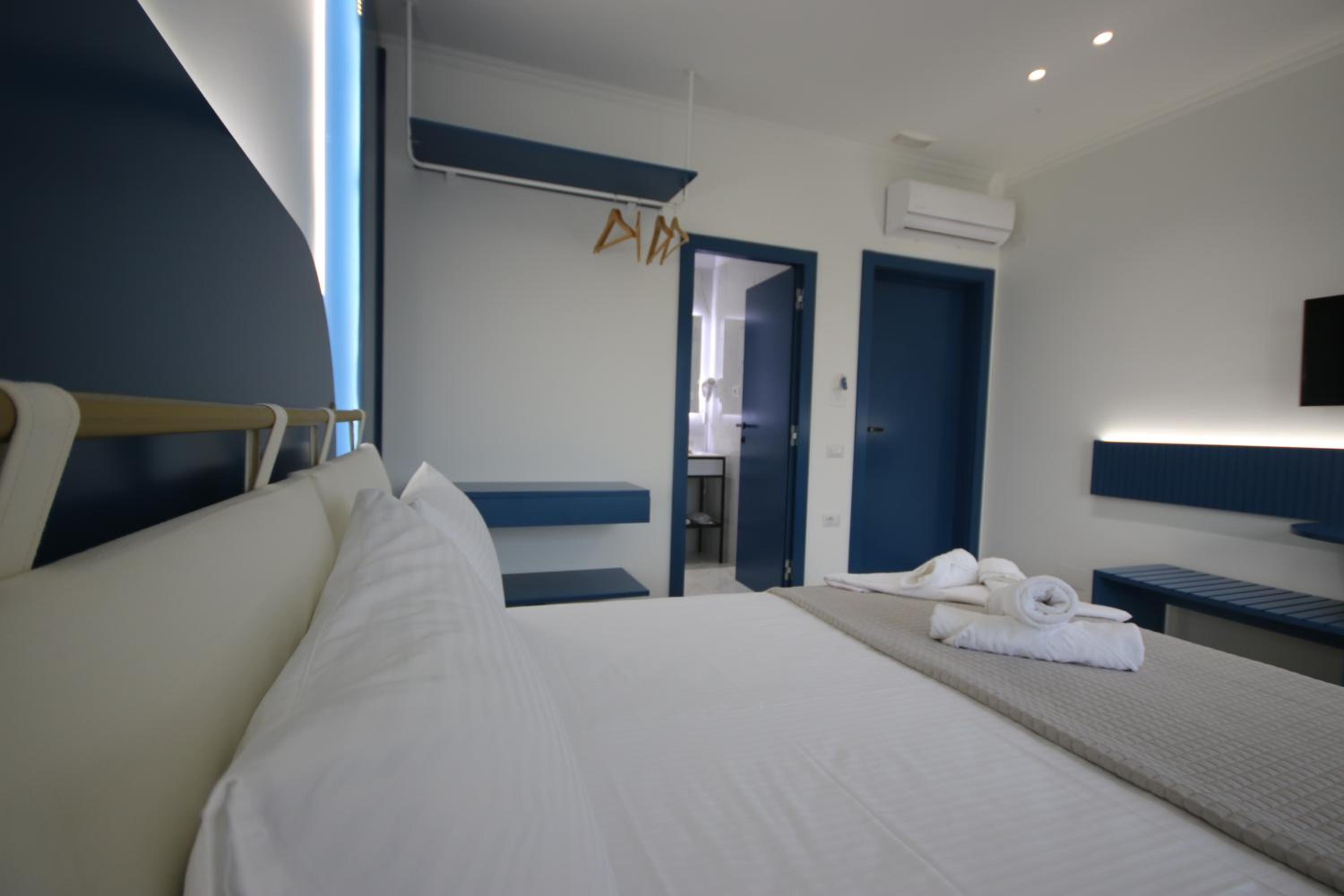 Bay View Hotel