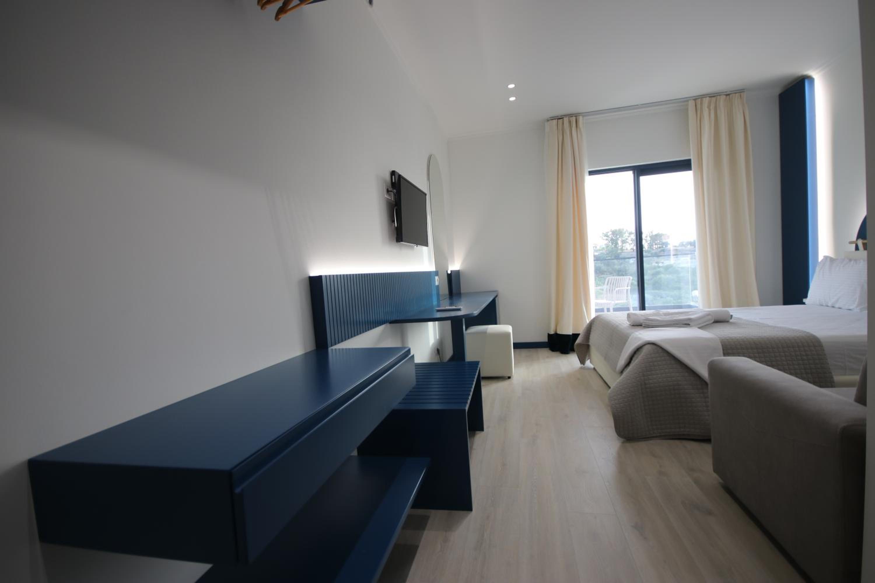 Bay View Hotel