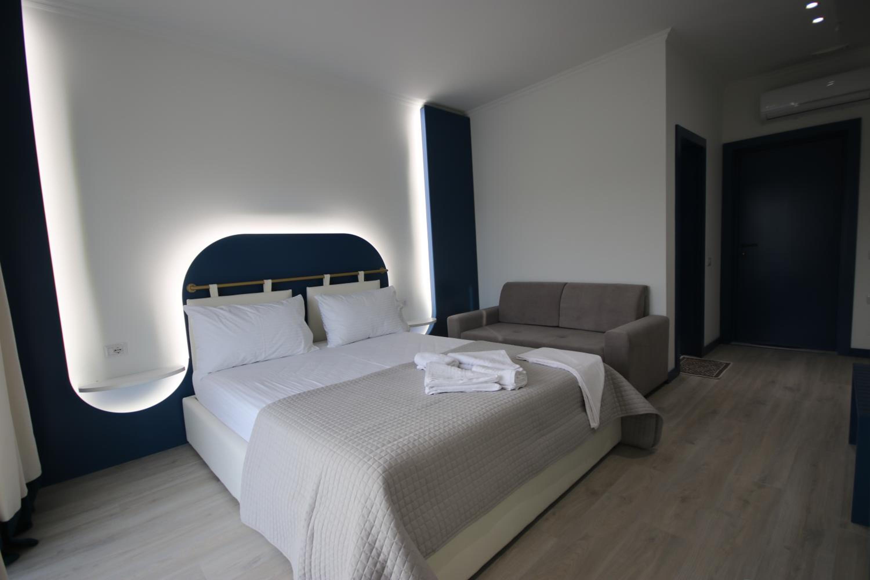 Bay View Hotel