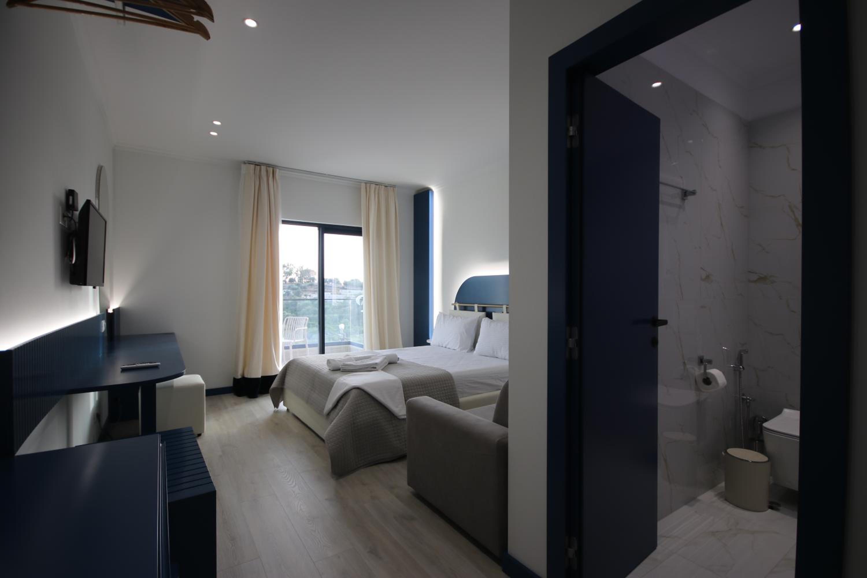 Bay View Hotel