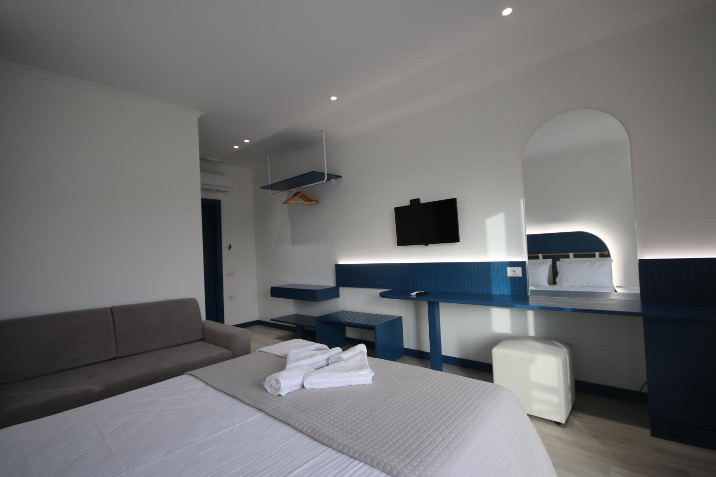 Bay View Hotel