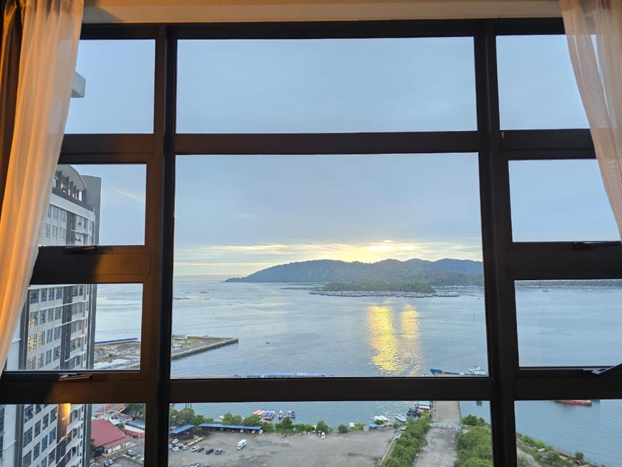 Jesselton Quay Sea View 2BR 4Pax by JUNE Homestay photo 8