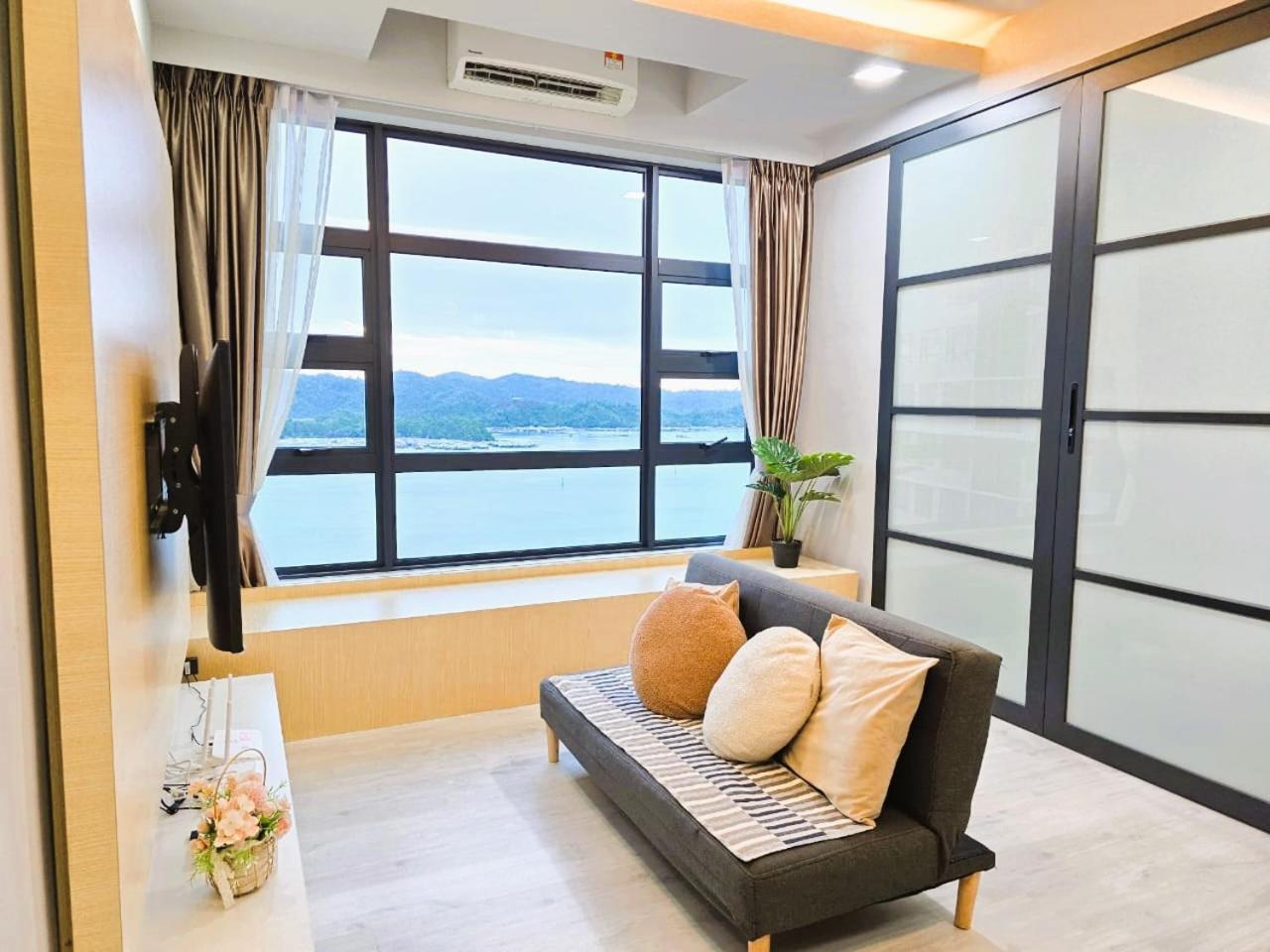 Jesselton Quay Sea View 2BR 4Pax by JUNE Homestay
