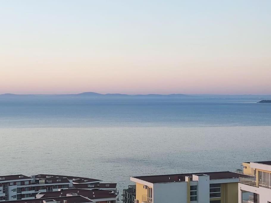 Sea view apartment in paradise