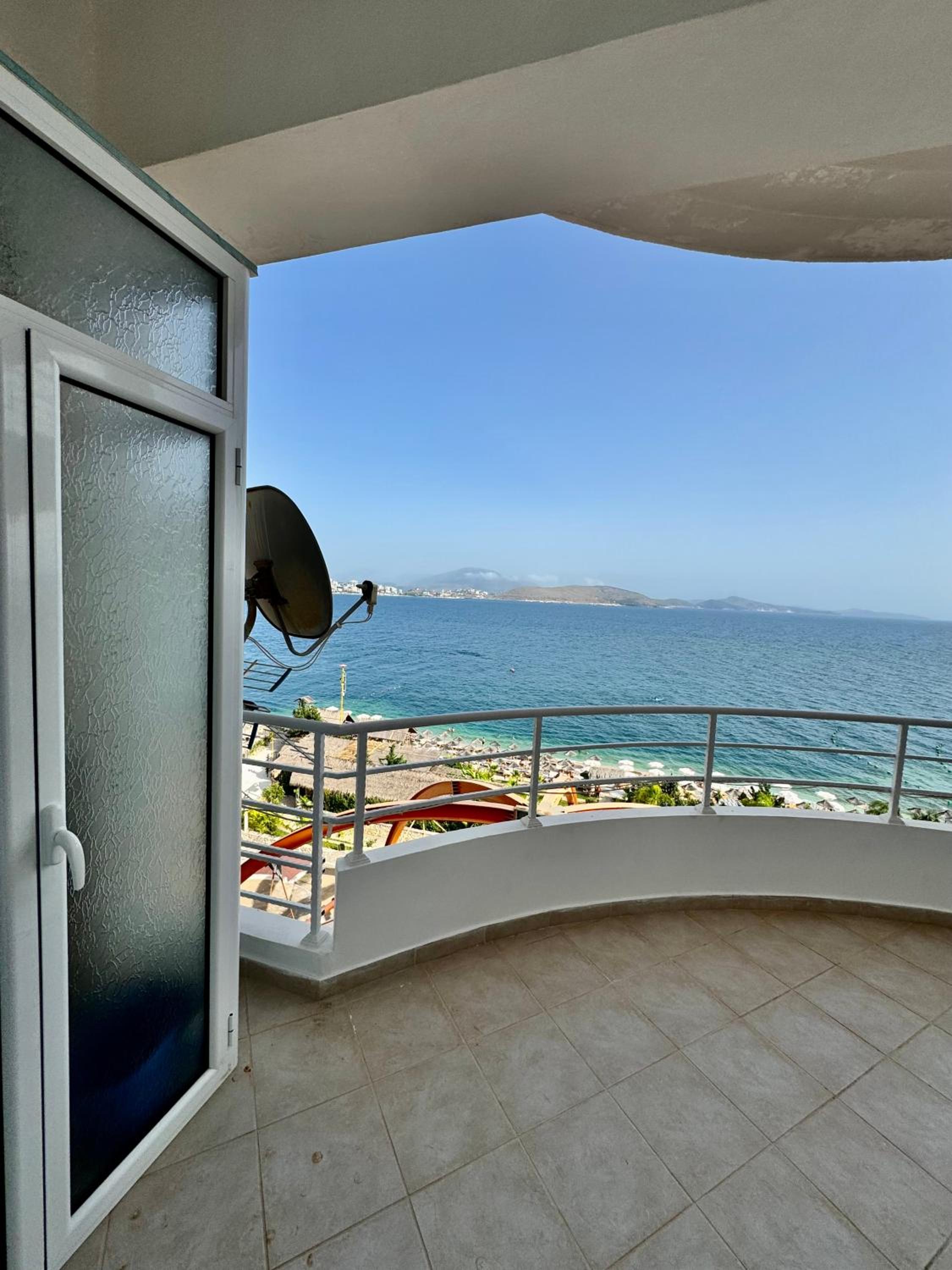 Blue Deluxe Apartment Saranda