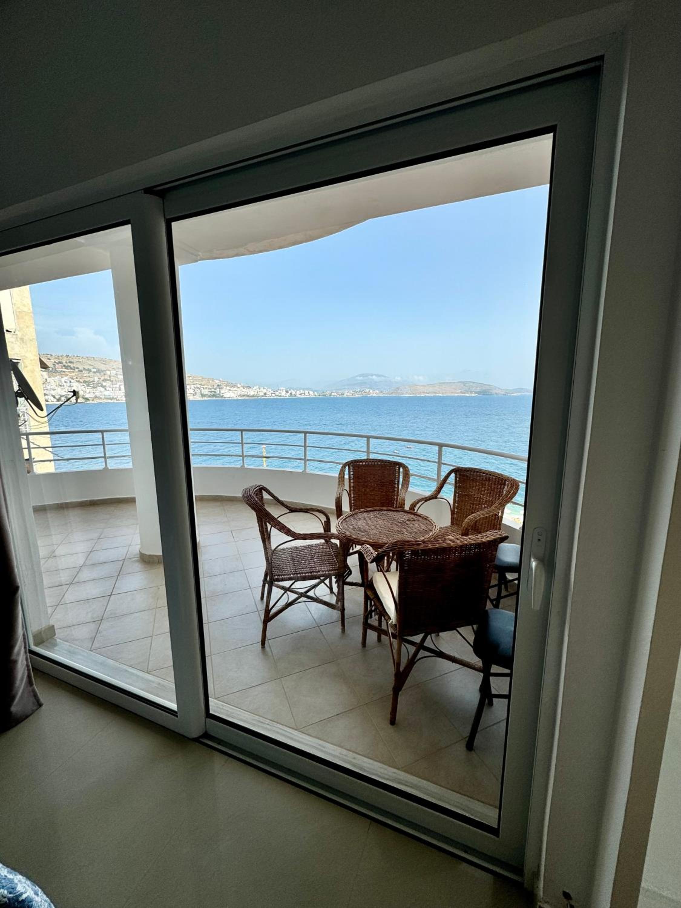 Blue Deluxe Apartment Saranda