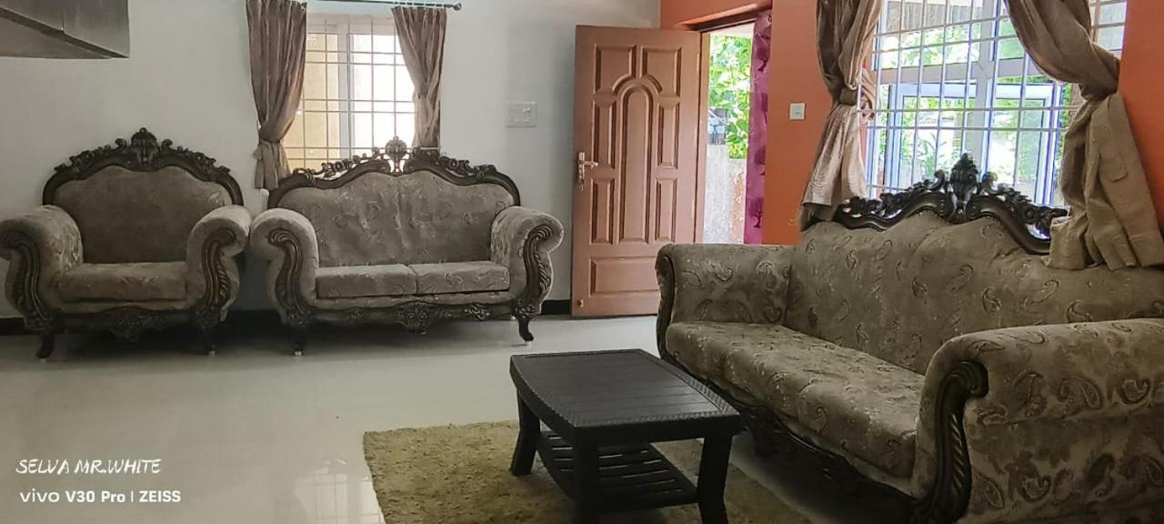 kolahalam homestay