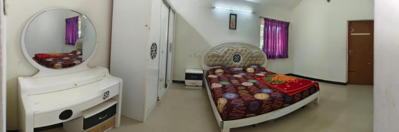 kolahalam homestay