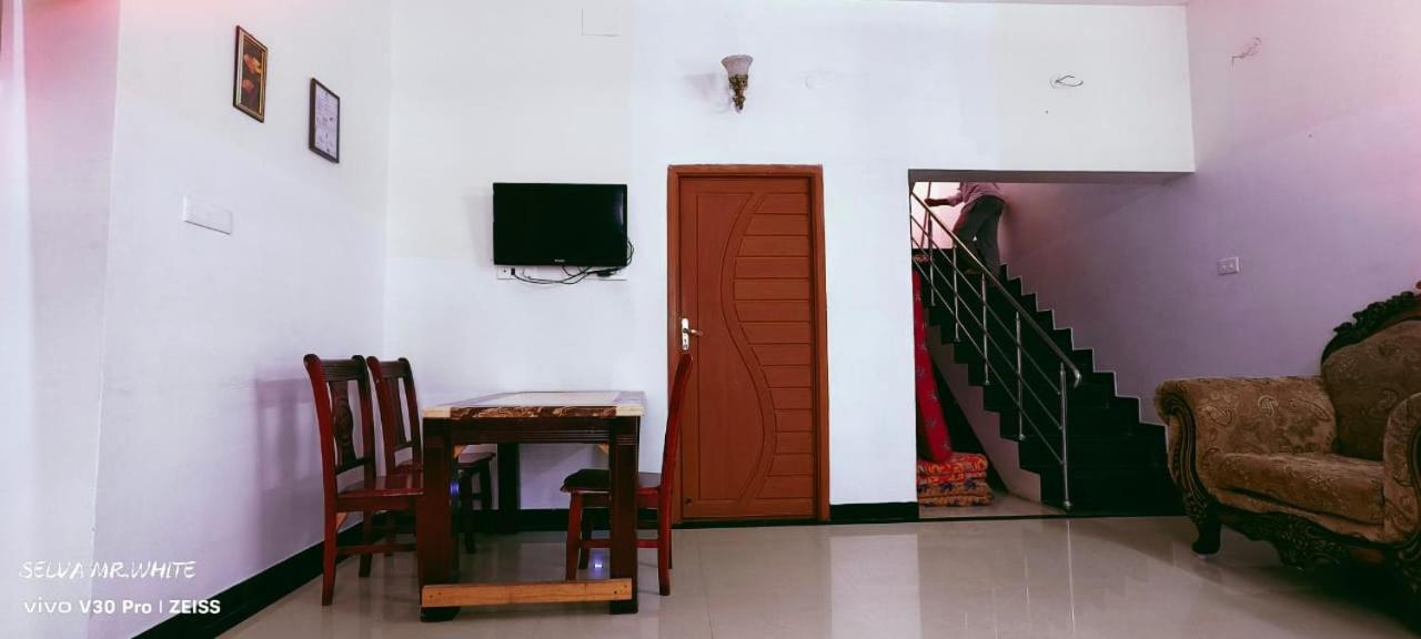 kolahalam homestay
