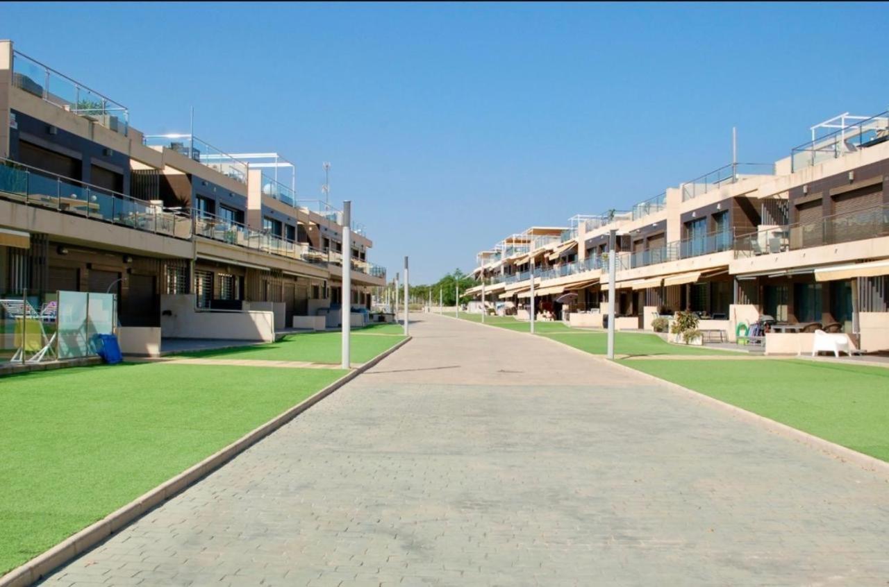 NEW LUXURY SEAVIEW ROOF Apartments