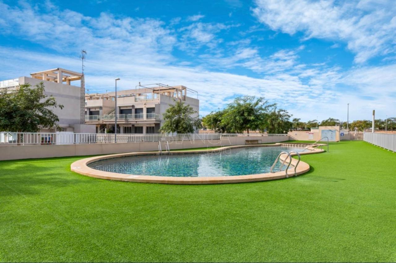 NEW LUXURY SEAVIEW ROOF Apartments