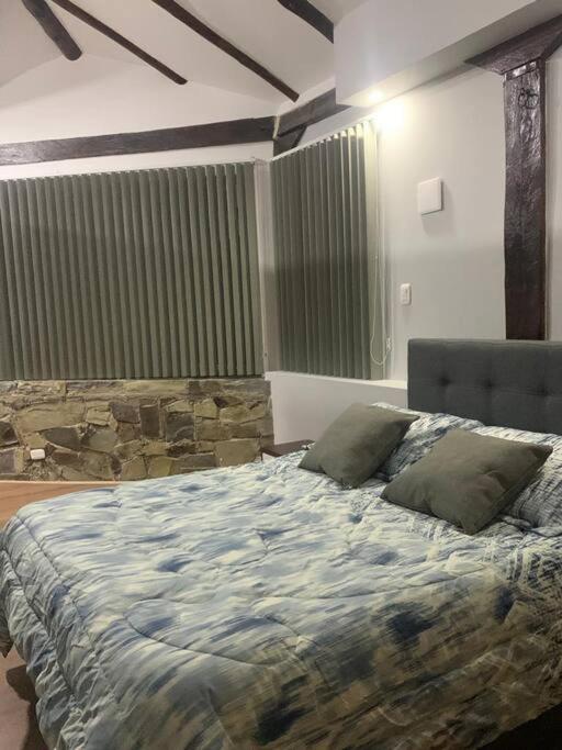 Acogedora casa de huéspedes en Pasto con chimenea interior