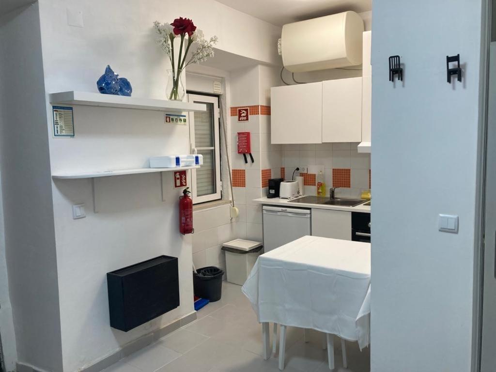 LISBON'S COZY HOUSE