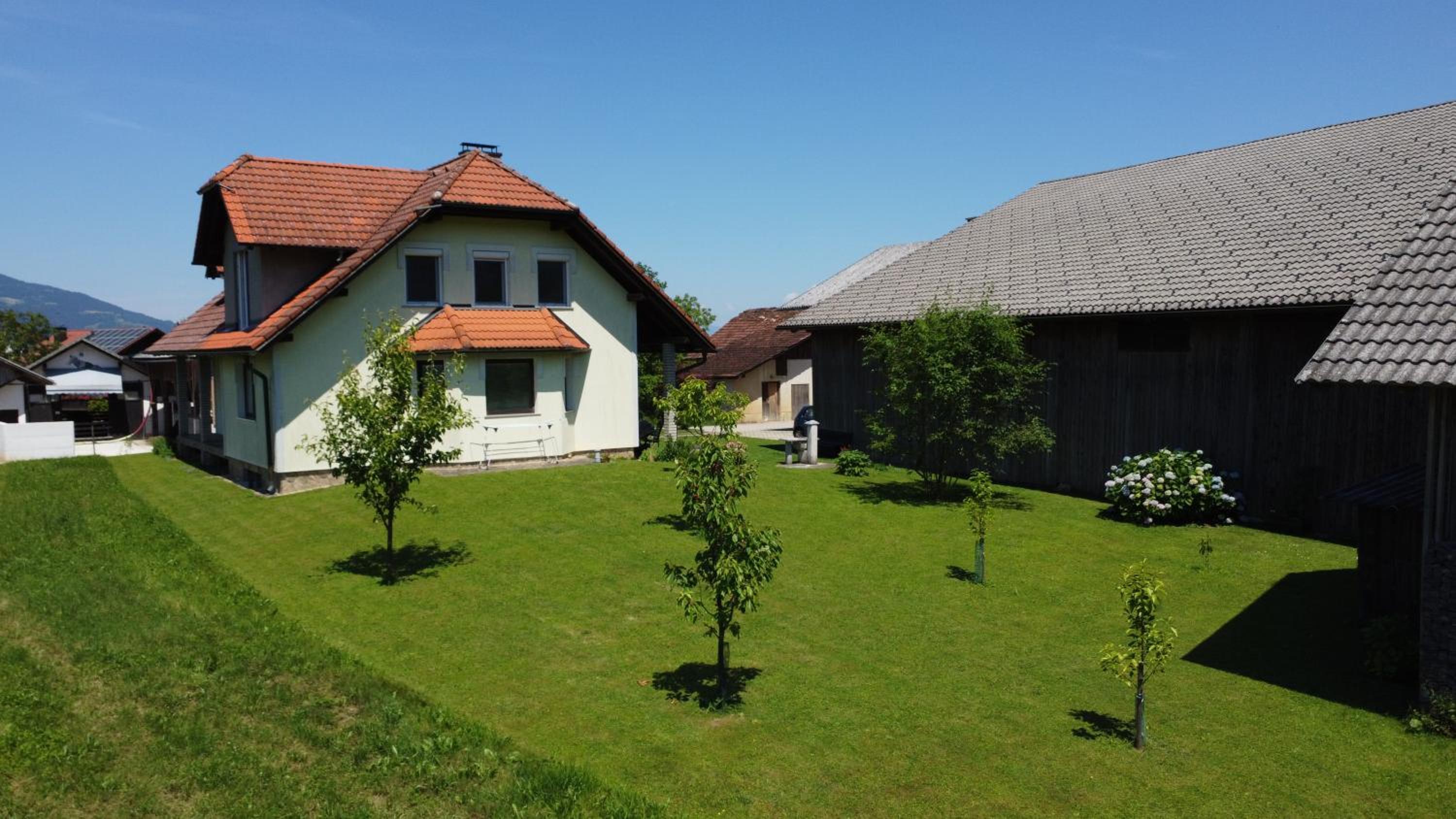 Apartment with mountain view and rivers close by view 4