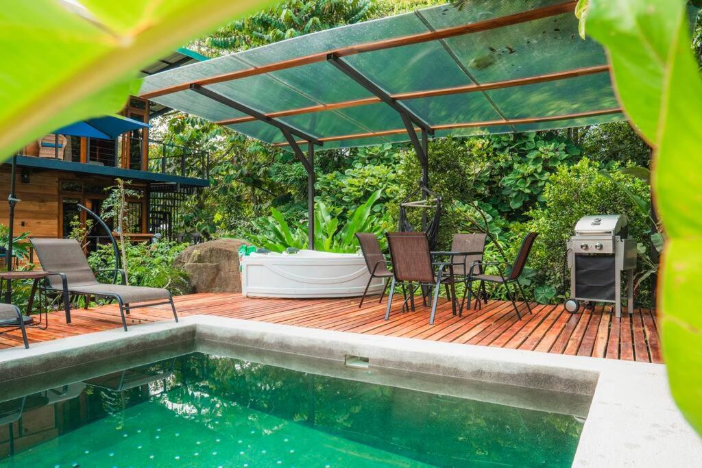 Arenal Getaway