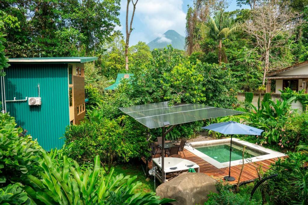 Arenal Getaway