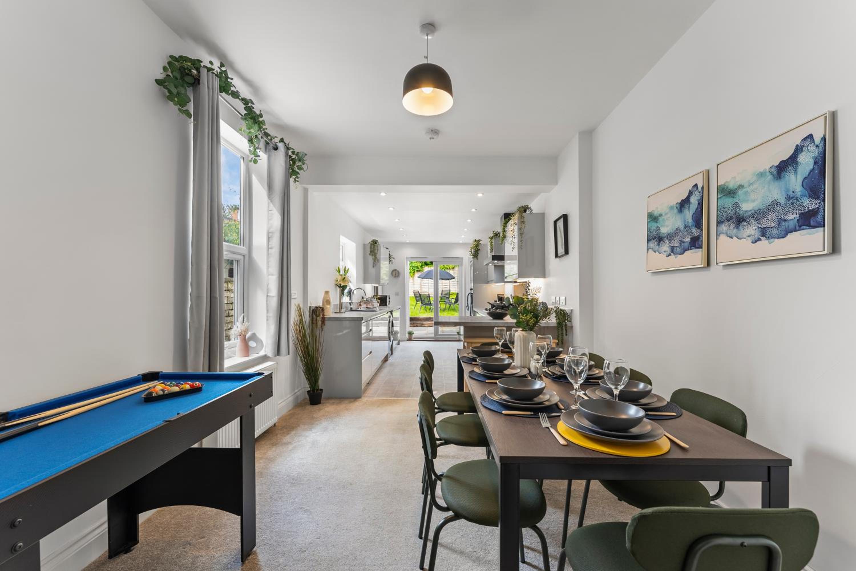 dining