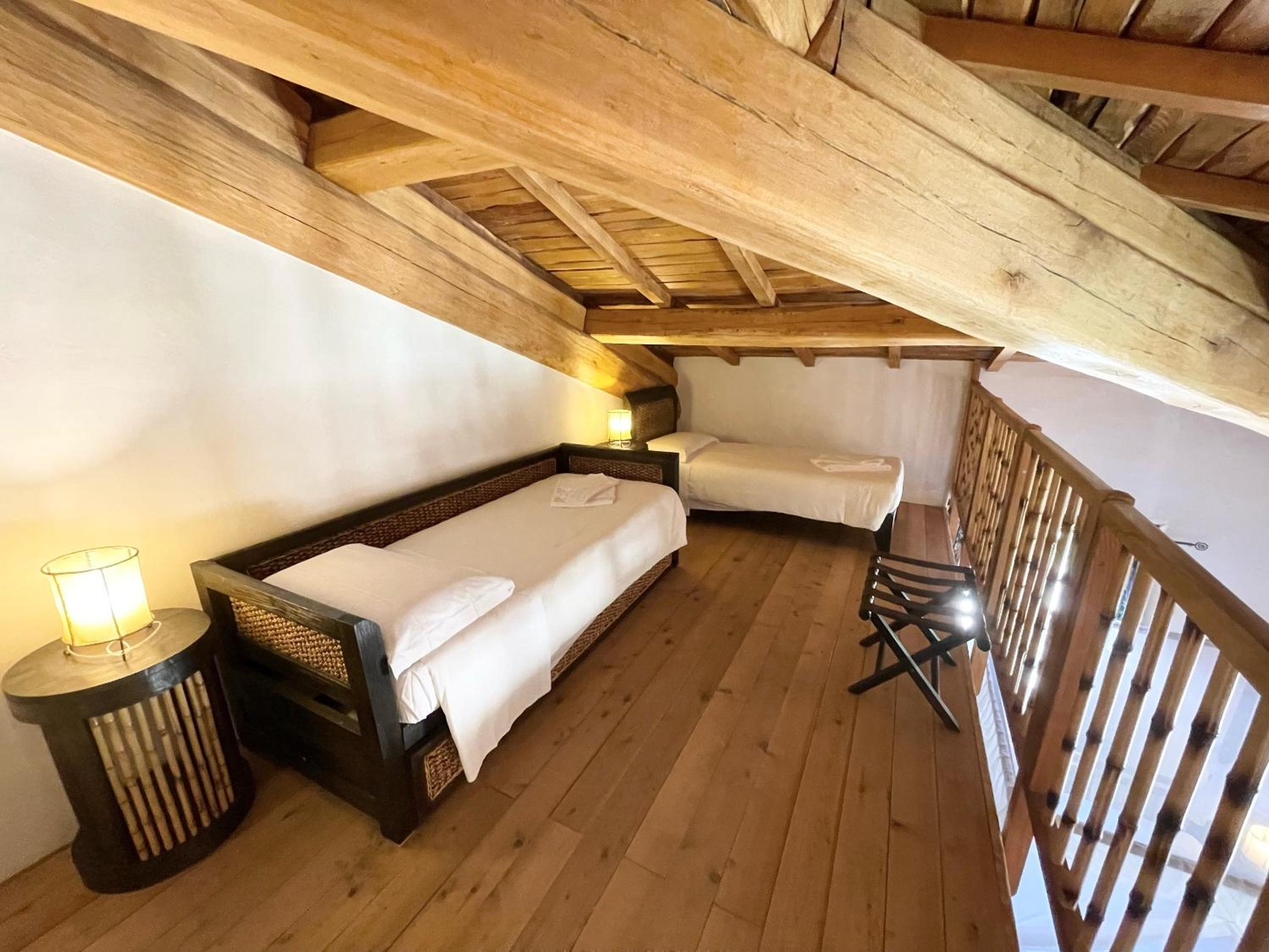 Photo 54